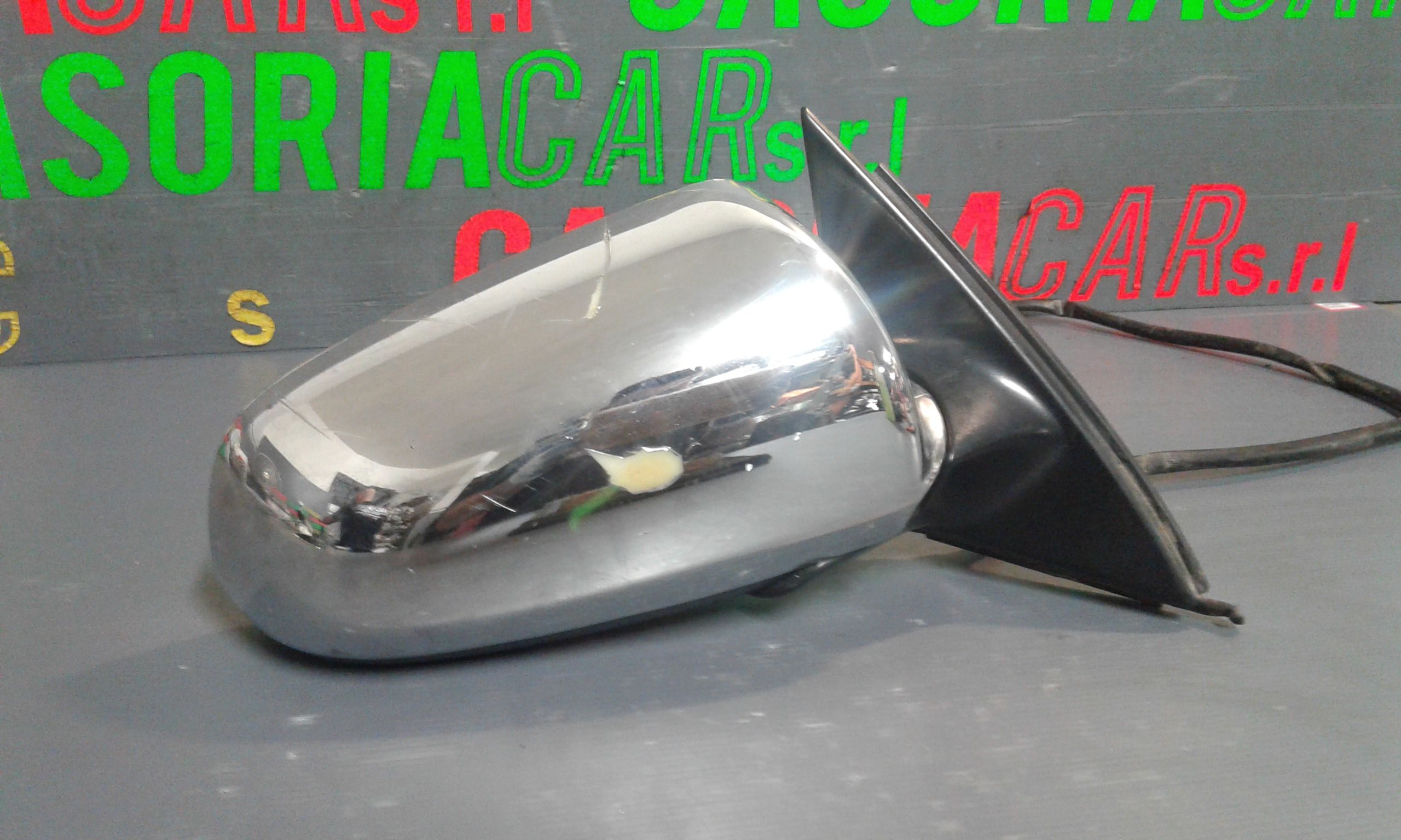 Retrovisore Est. Destro Usato