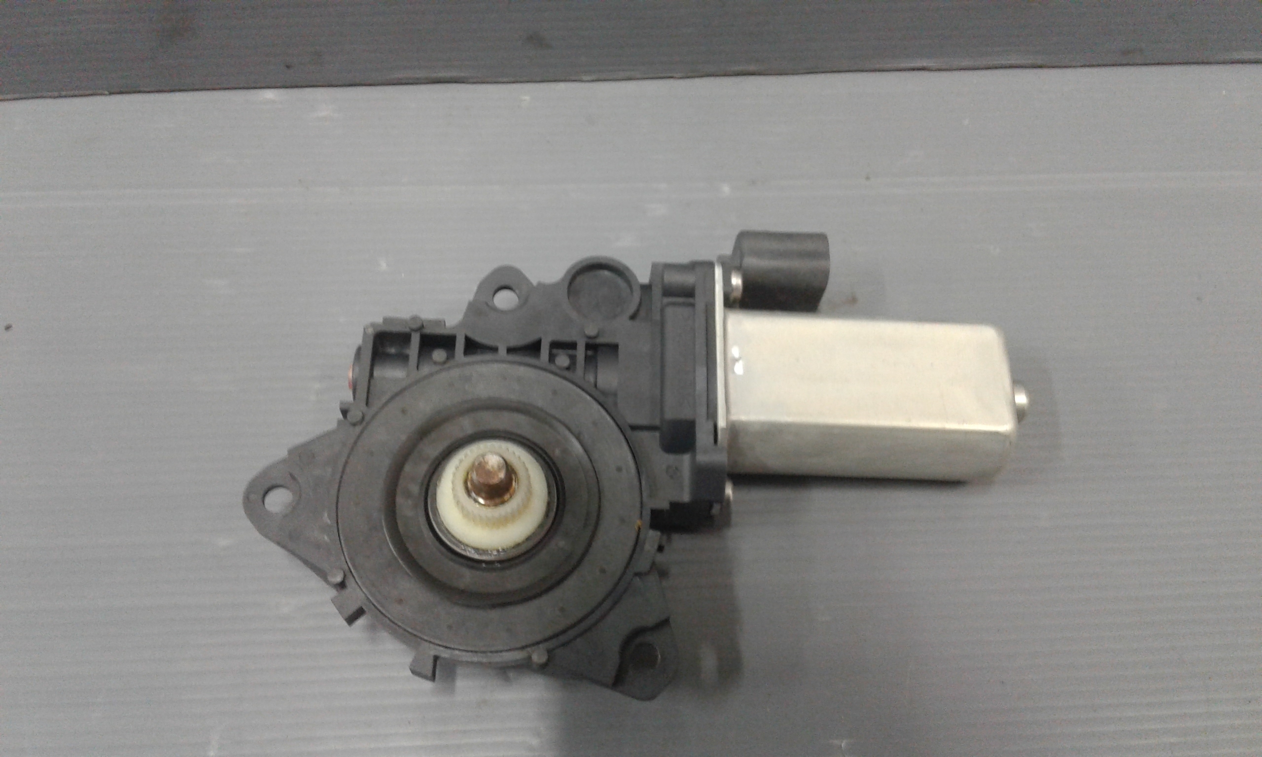 Motorino Alzacristallo Porta Ant. Destro 46841278 Usato