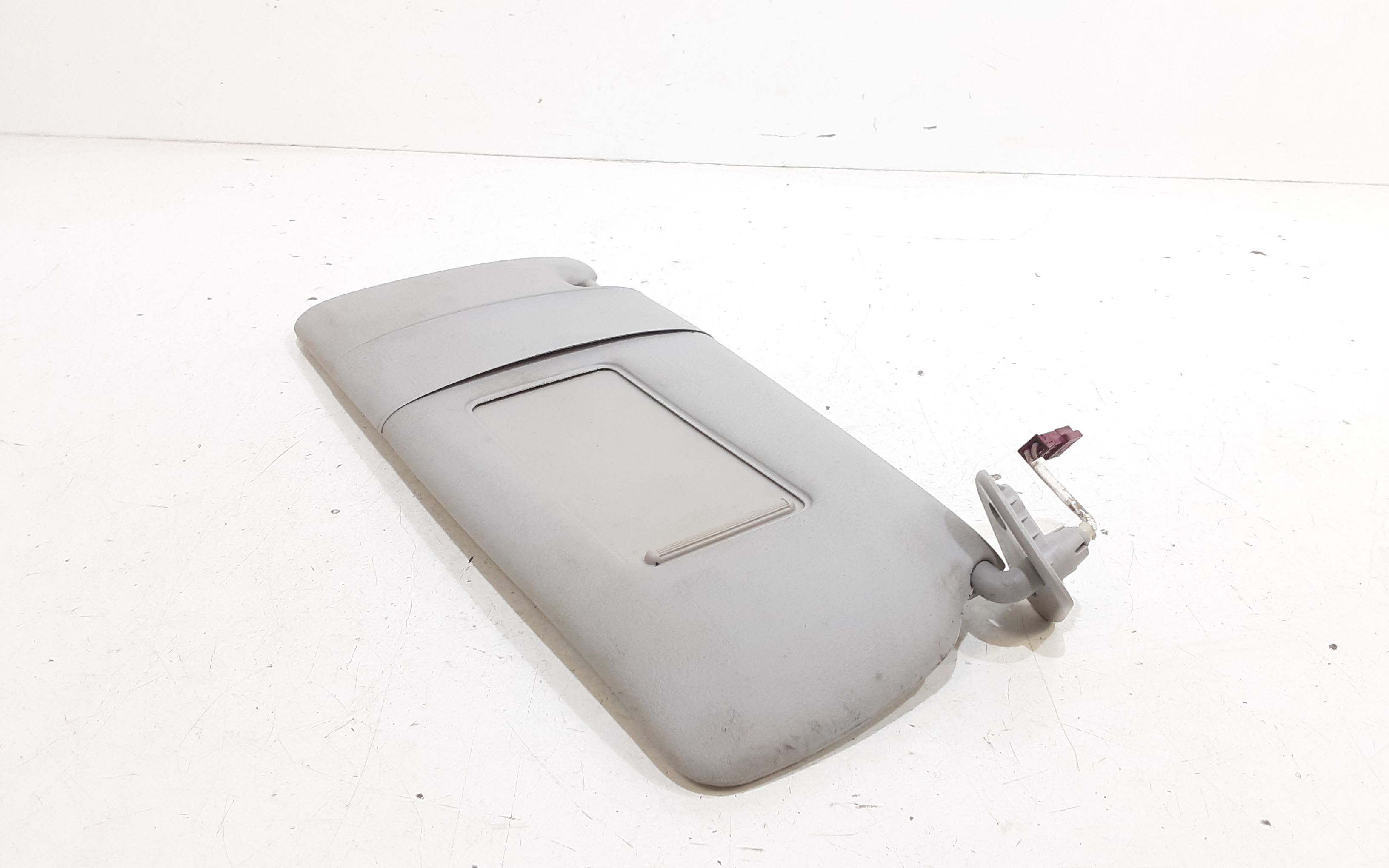 Aletta Parasole Parabrezza Destro 51162699048 Usato