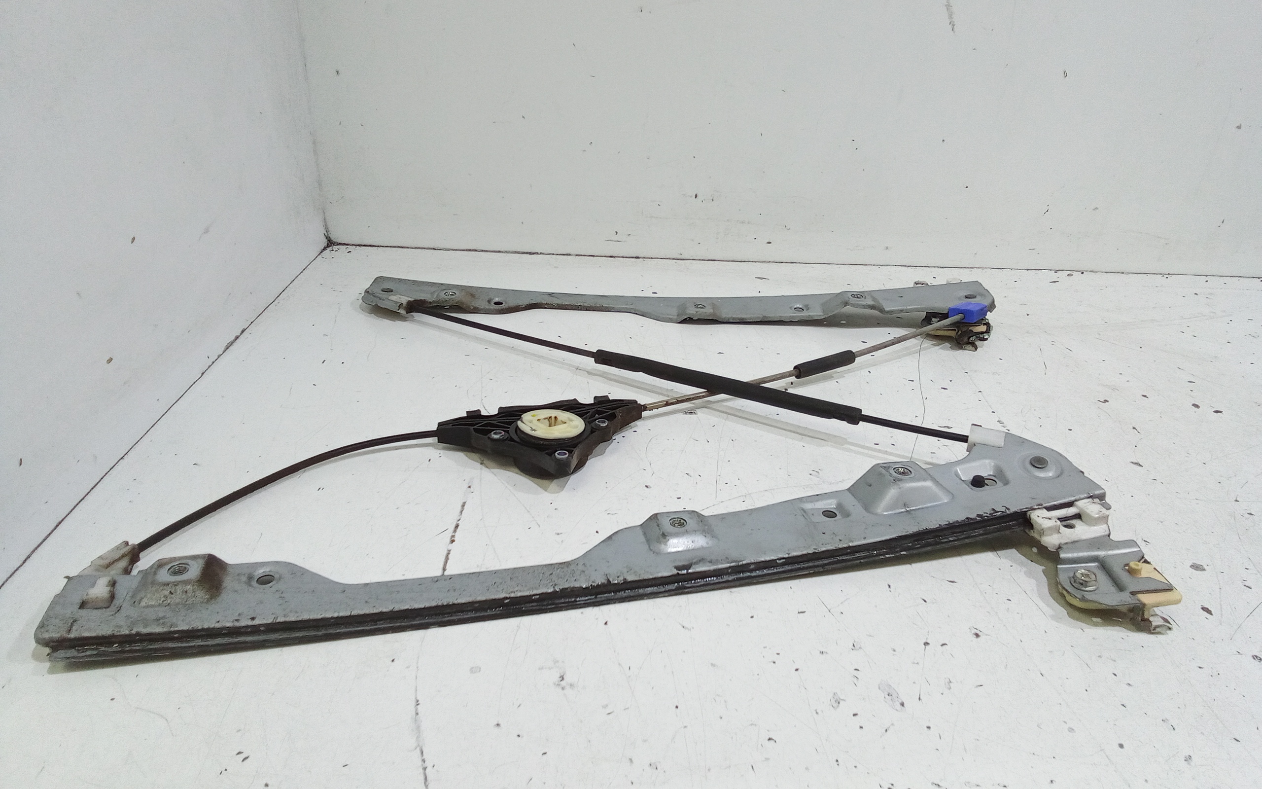 Alzacristallo Porta Ant. Sinistro Usato