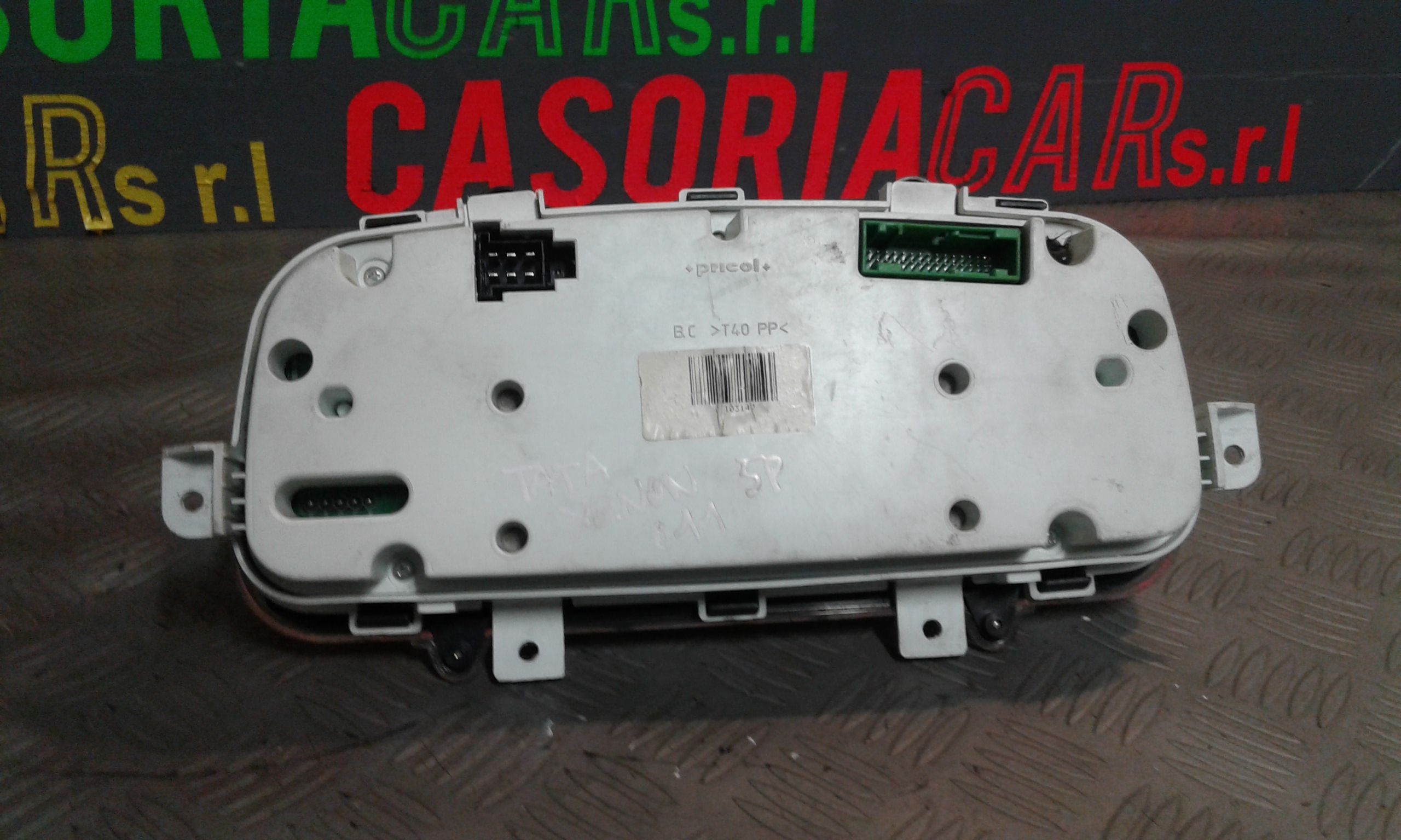Quadro Portastrumenti Usato