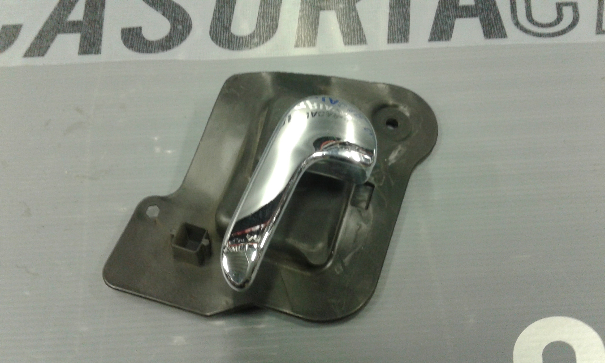 Maniglia Int. Apertura Porta Post. Sinistro 13121869 Usato