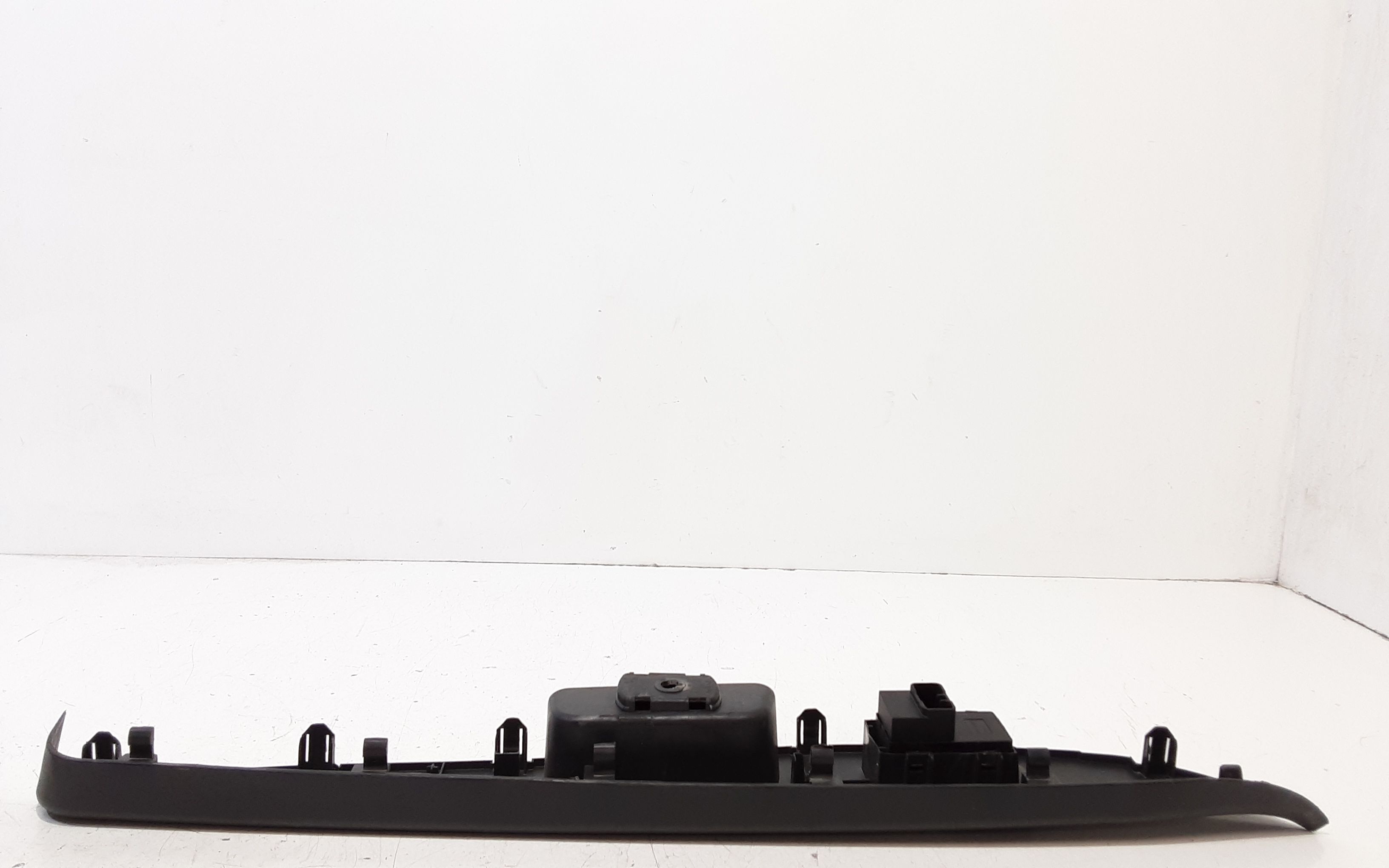 Interruttore Alzacristalli Porta Ant. Destro Usato