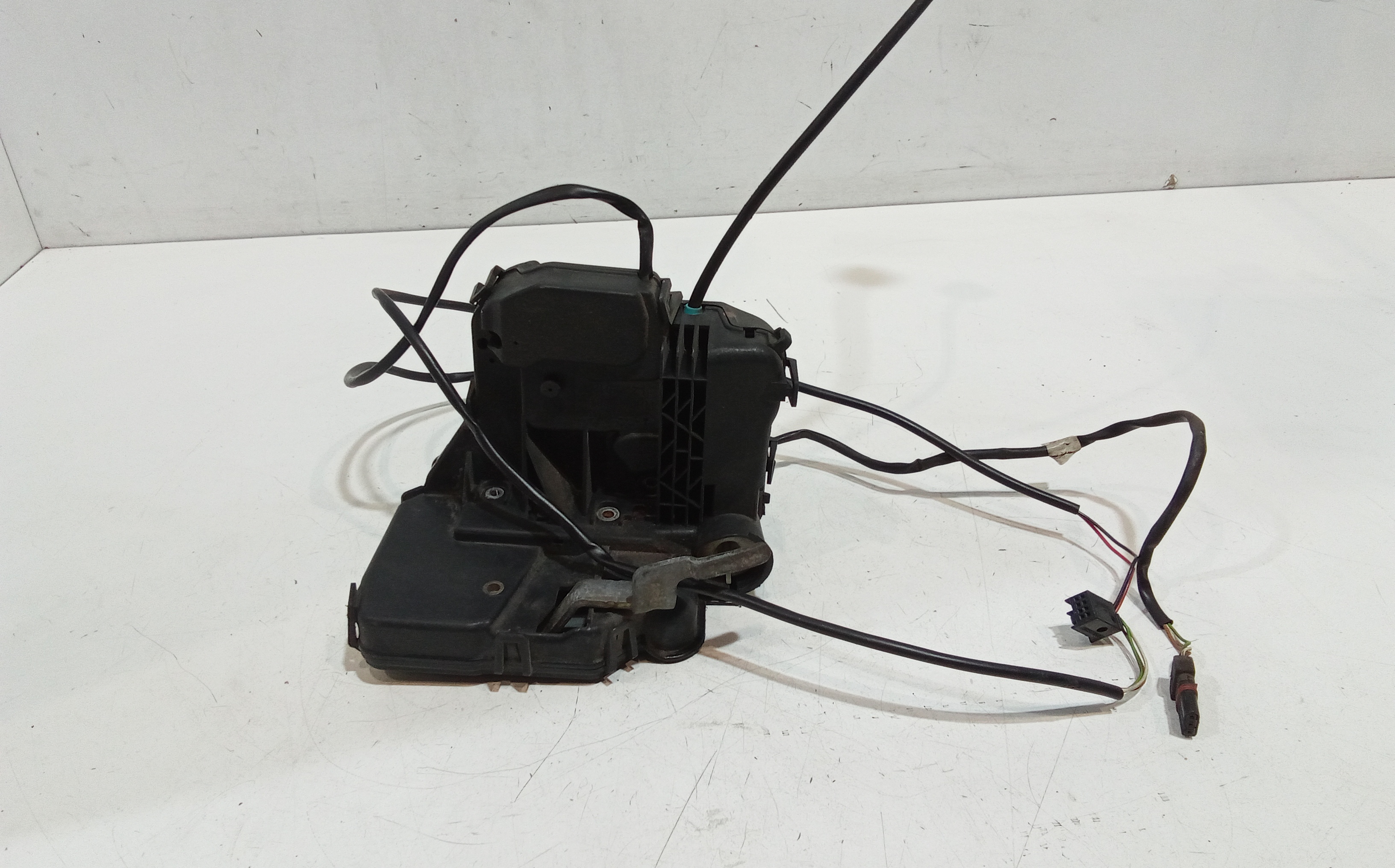 Serratura Porta Ant. Sinistro A2037200135 Usato