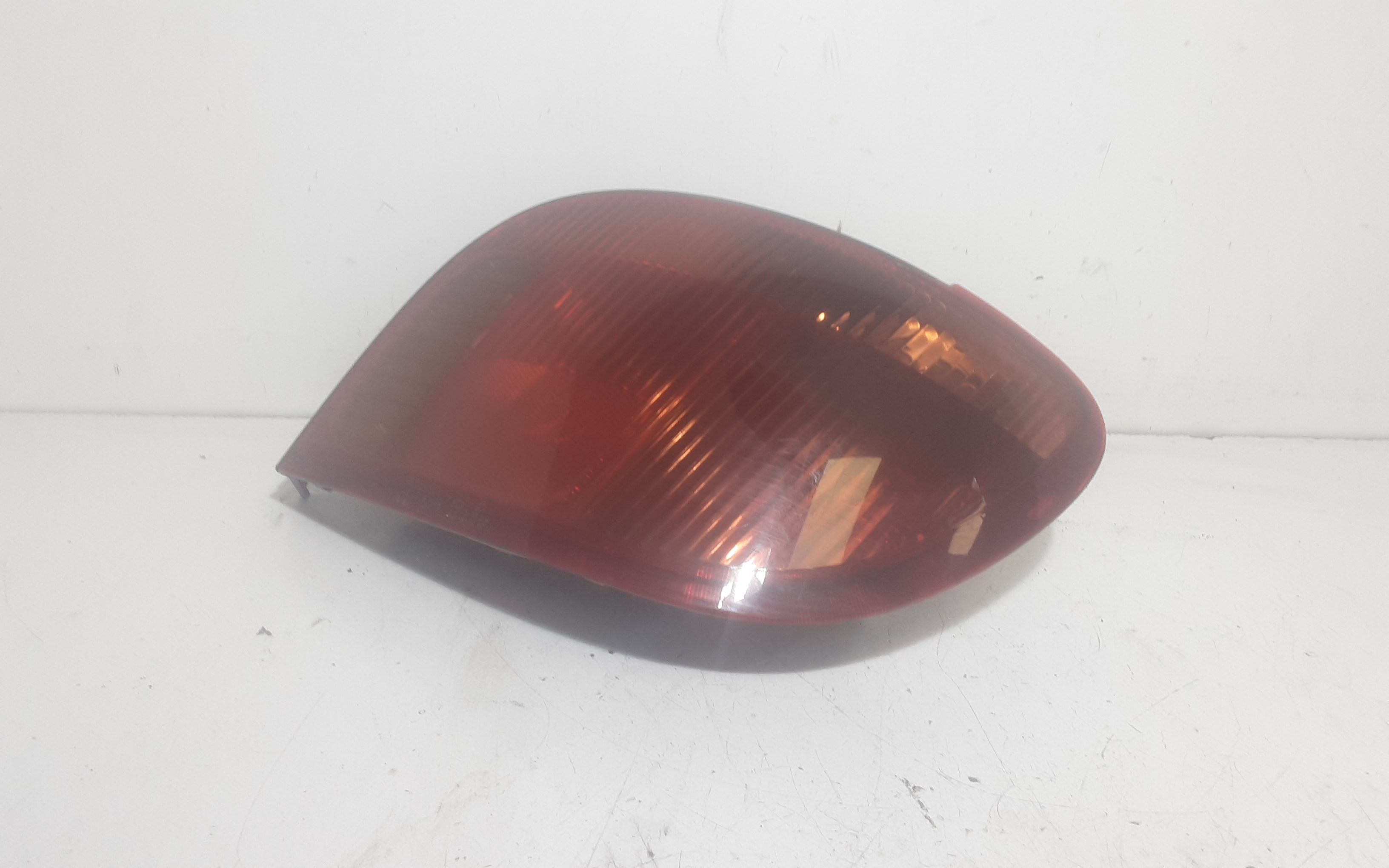 Fanale Post. Destro 815500D010 Usato