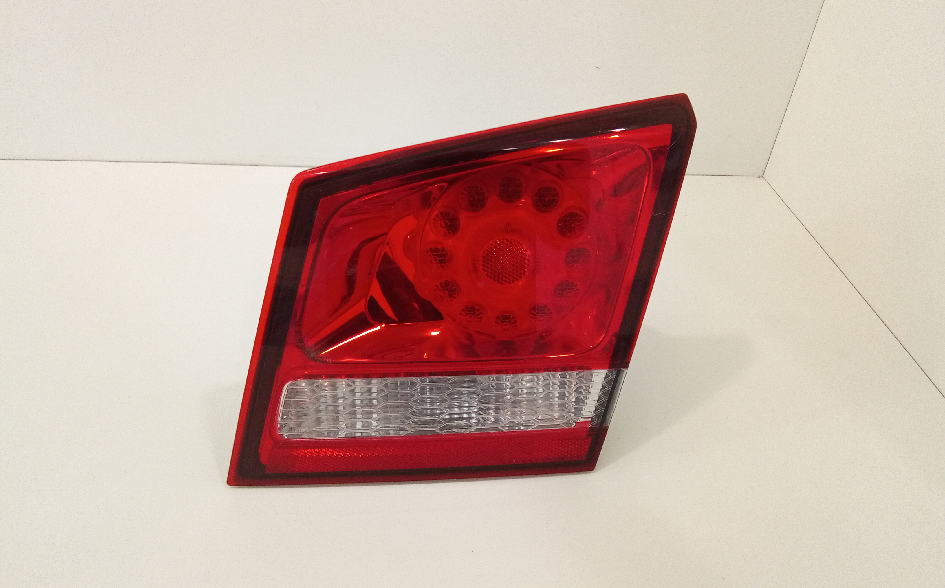 Fanale Post. Parte Int. Destro K68078516AE Usato