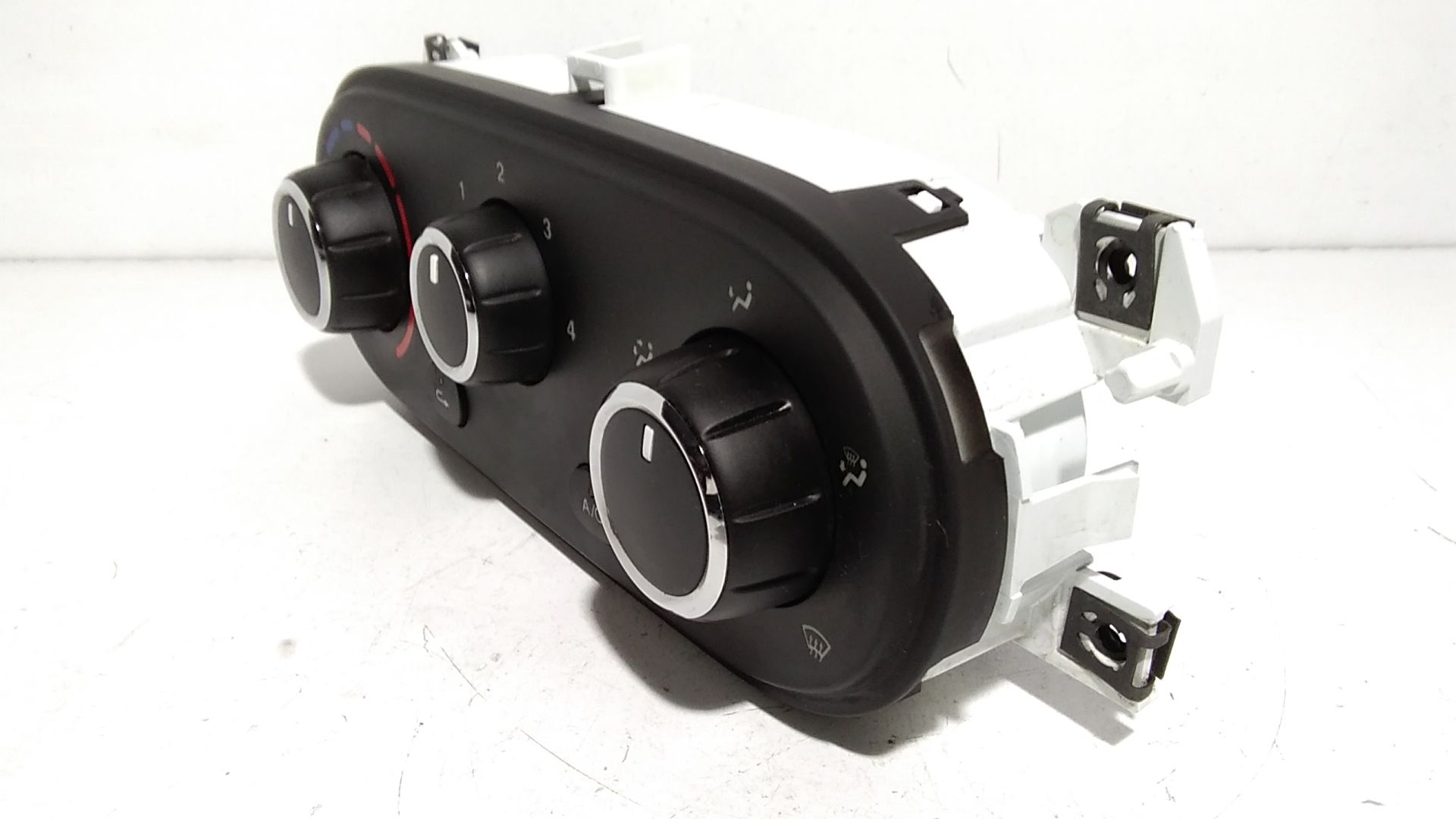 Blocco Comando Climatizzazione 42569389 Usato