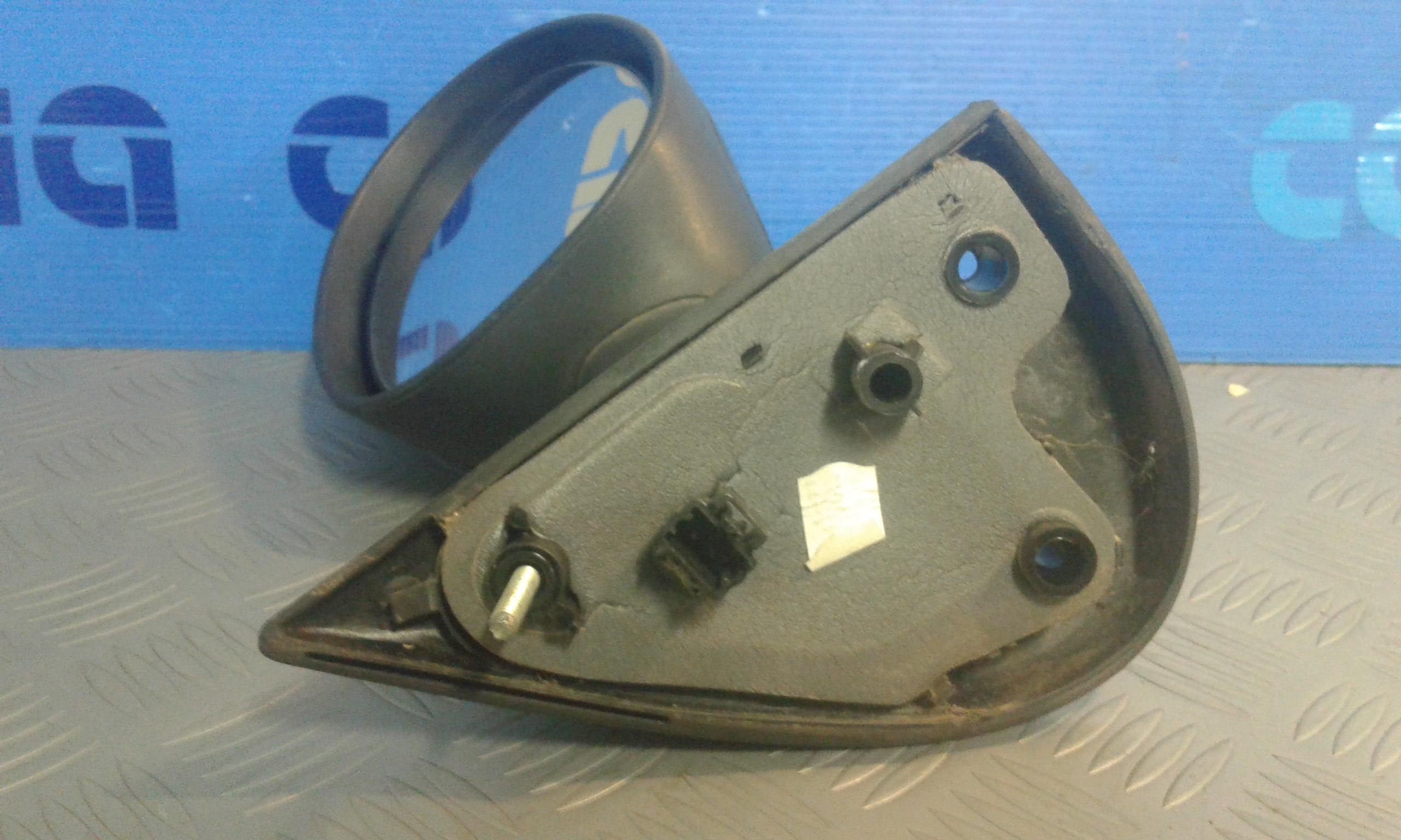 Retrovisore Est. Destro 7701207794 Usato