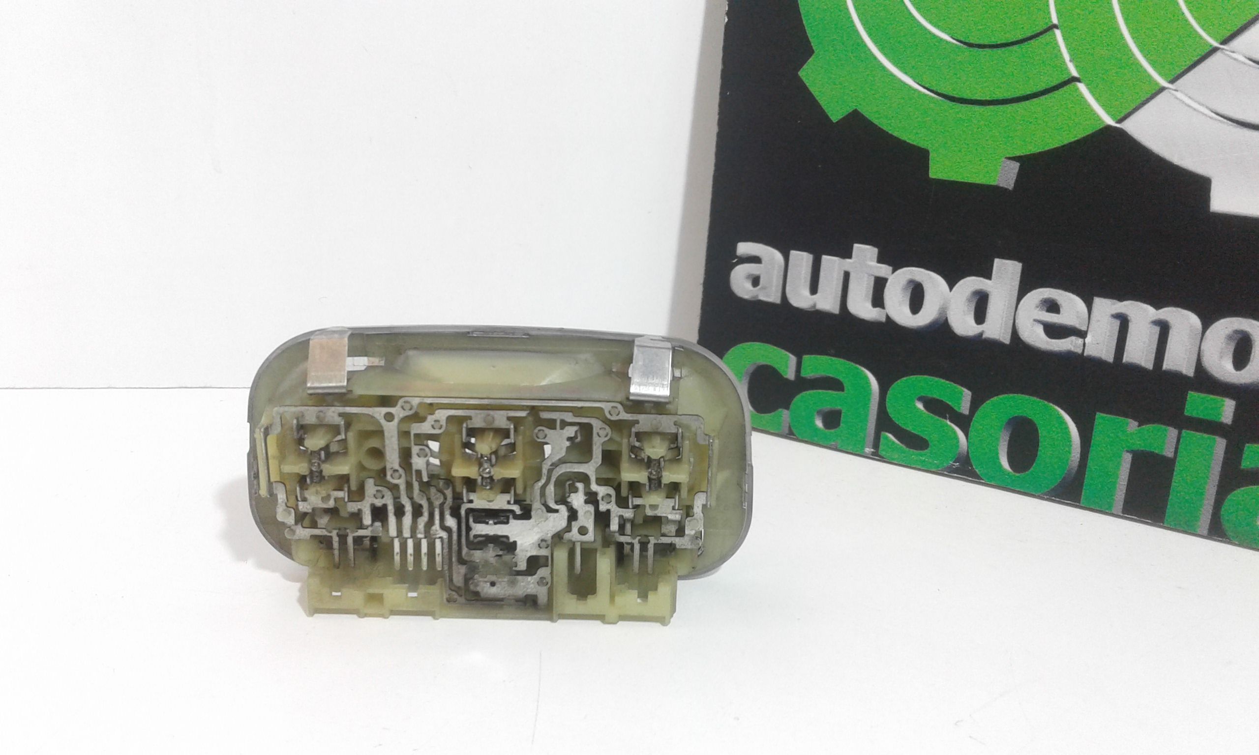 Luce Cortesia Ant. Tetto Usato