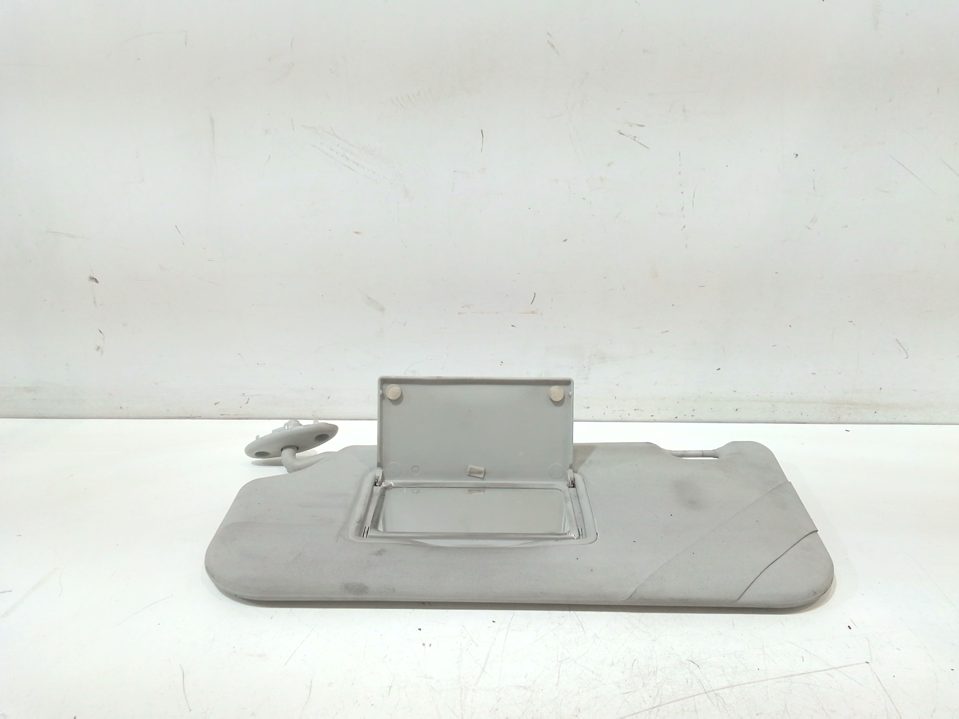 Aletta Parasole Parabrezza Sinistro 1874697 Usato