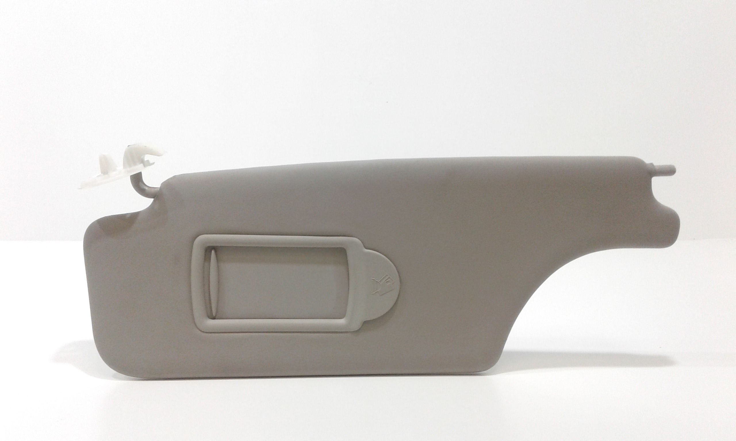 Aletta Parasole Parabrezza Sinistro 8200329035 Usato