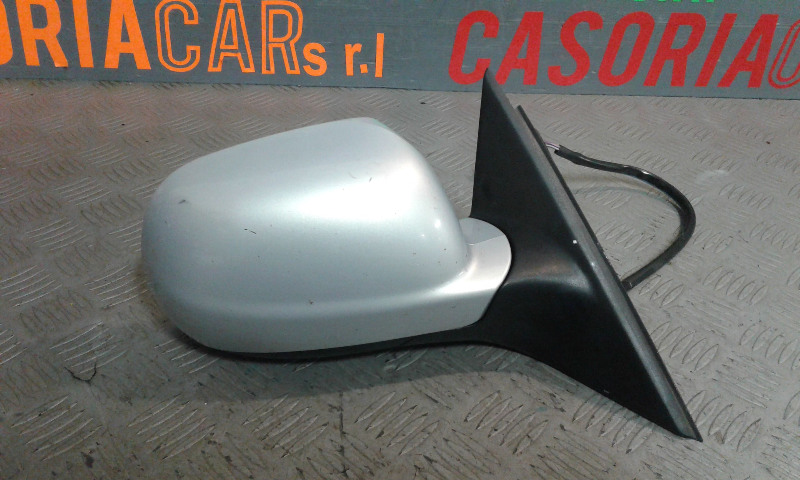 Retrovisore Est. Destro Usato