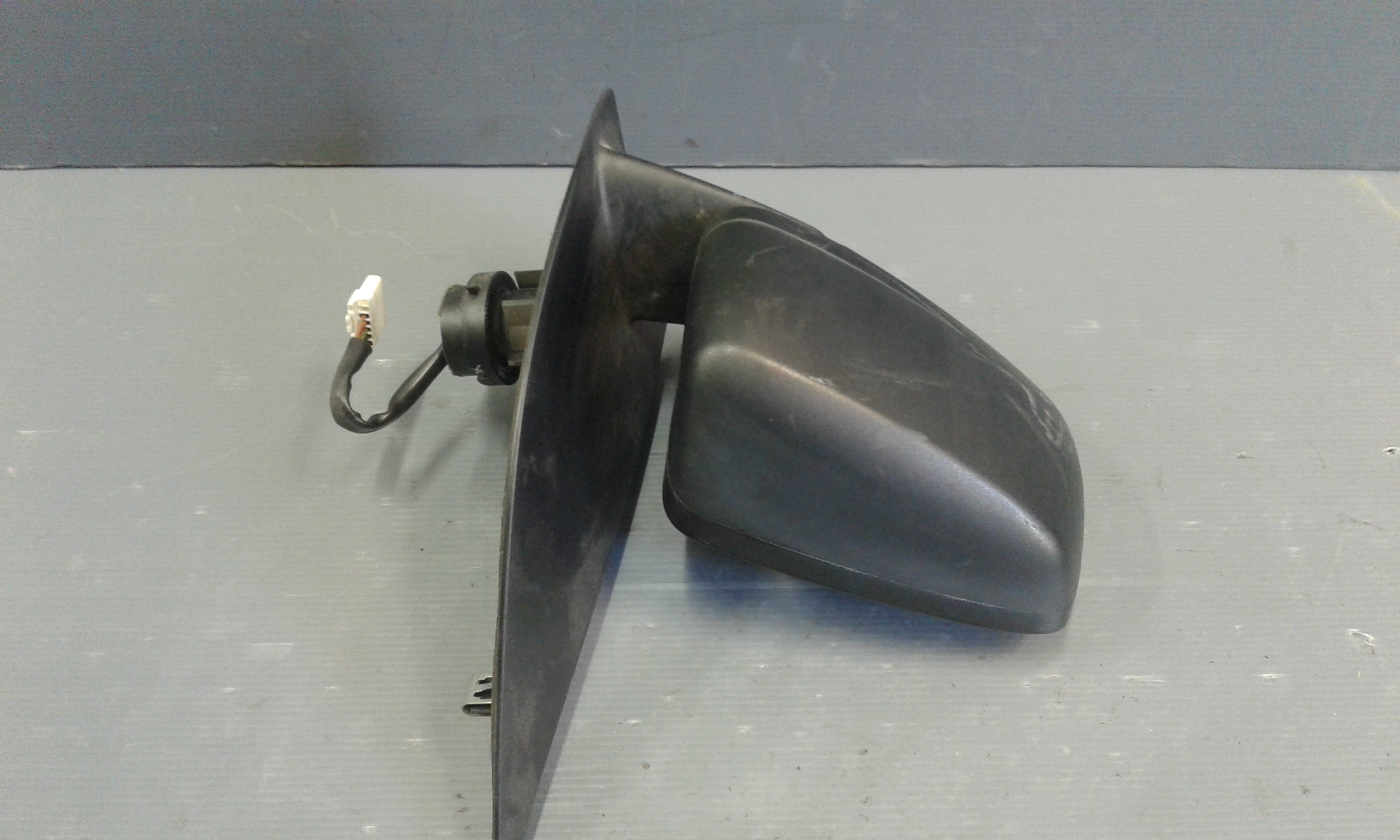 Retrovisore Est. Destro 735357185 Usato