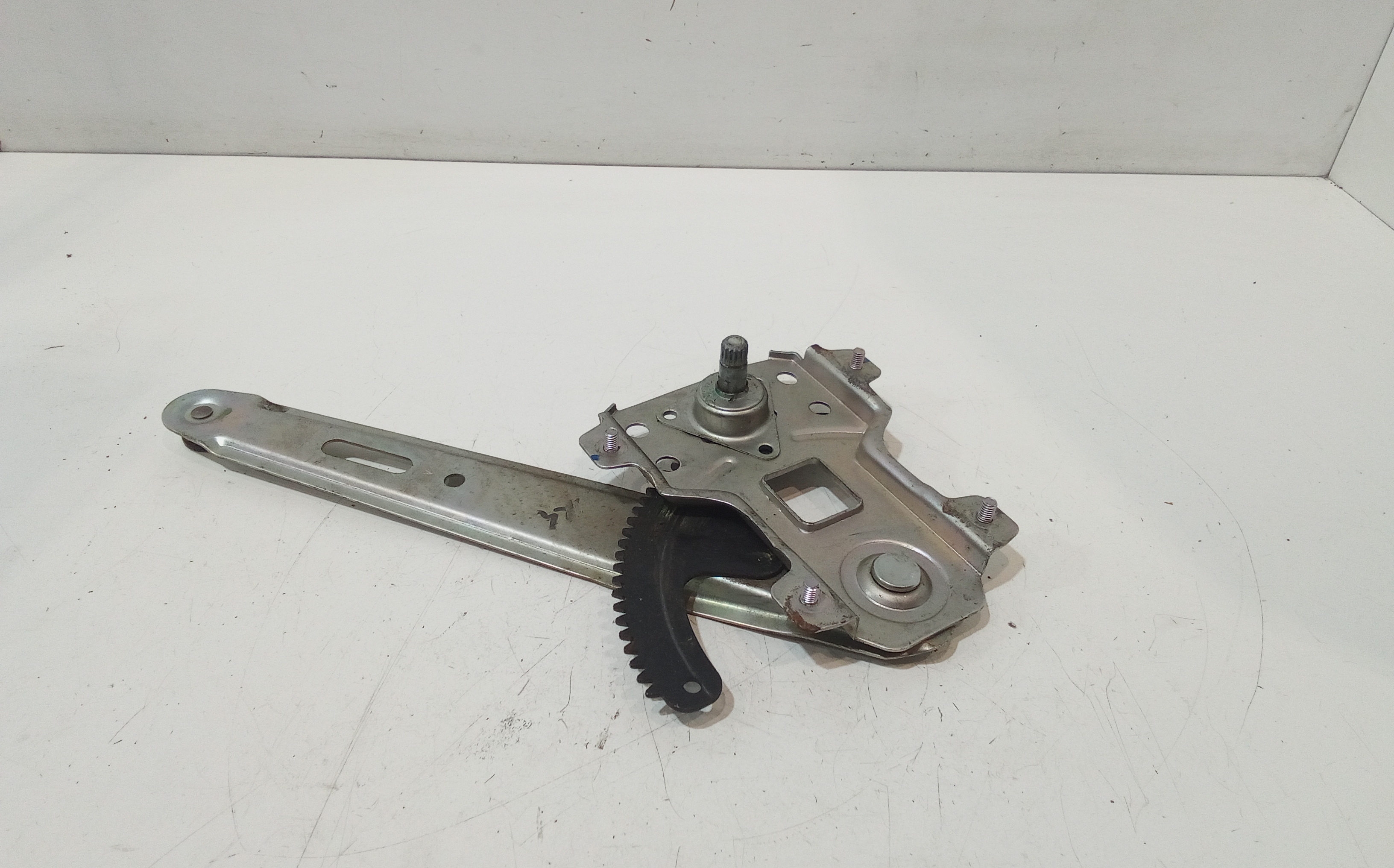 Alzacristallo Porta Post. Sinistro 834010X000 Usato