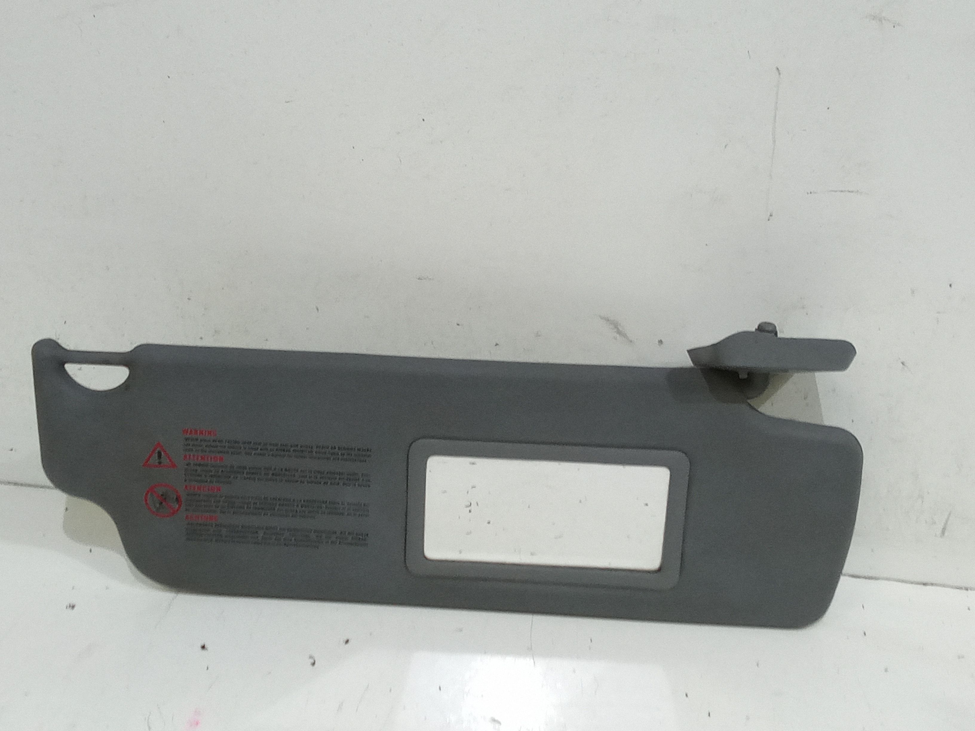 Aletta Parasole Parabrezza Destro 8200190789 Usato