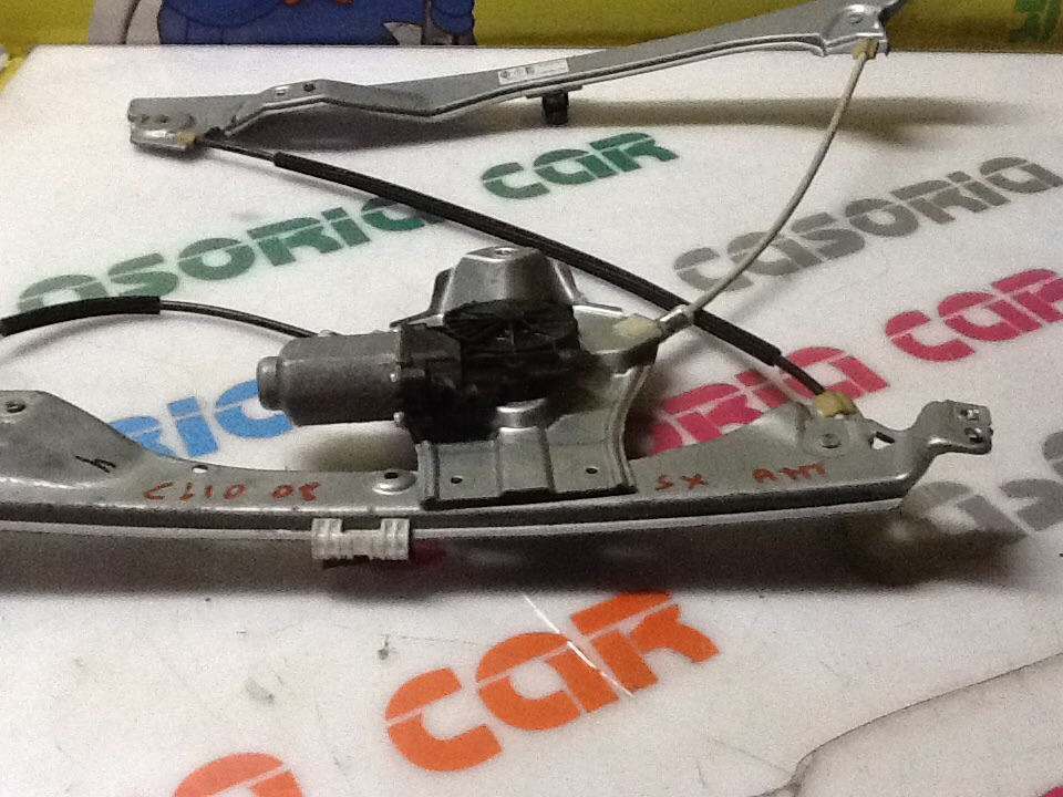 Alzacristallo Porta Ant. Sinistro 8200291625 Usato