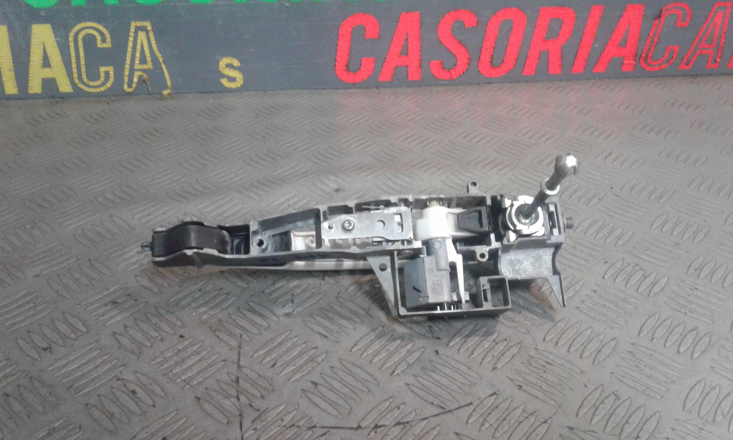 Maniglia Porta Ant. Sinistro 9101KJ Usato