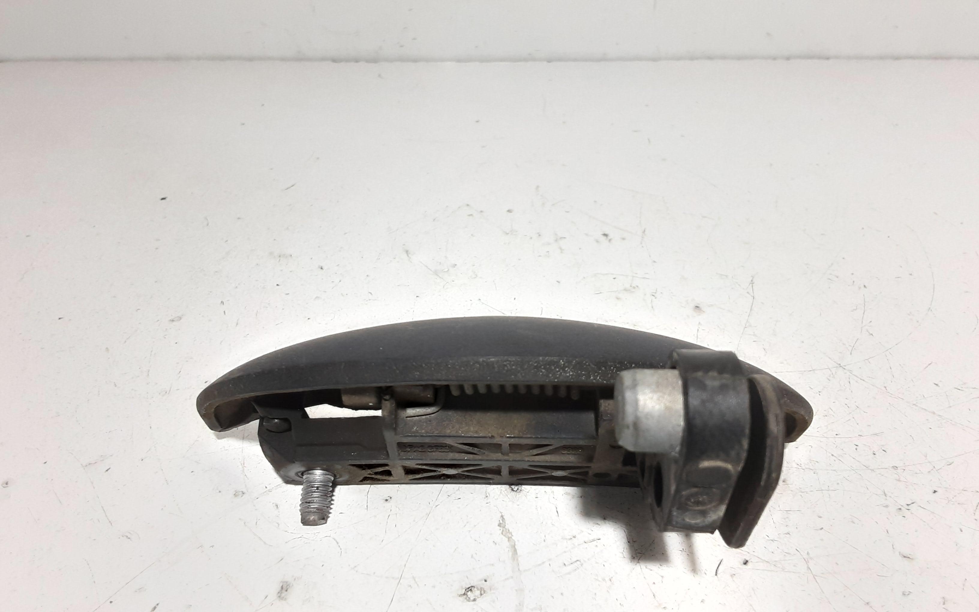 Maniglia Porta Ant. Destro 9101AG Usato