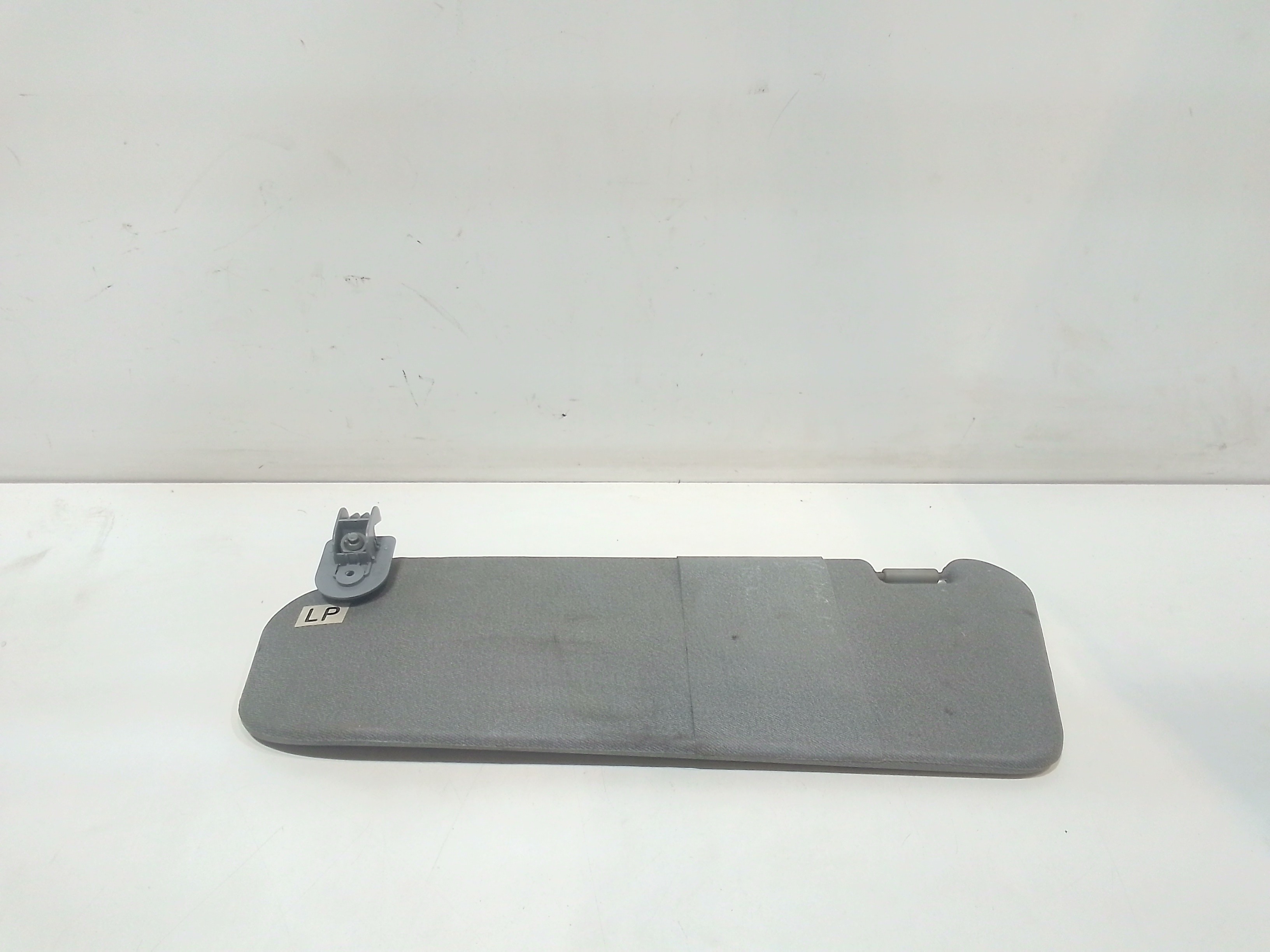 Aletta Parasole Parabrezza Sinistro 96537730 Usato