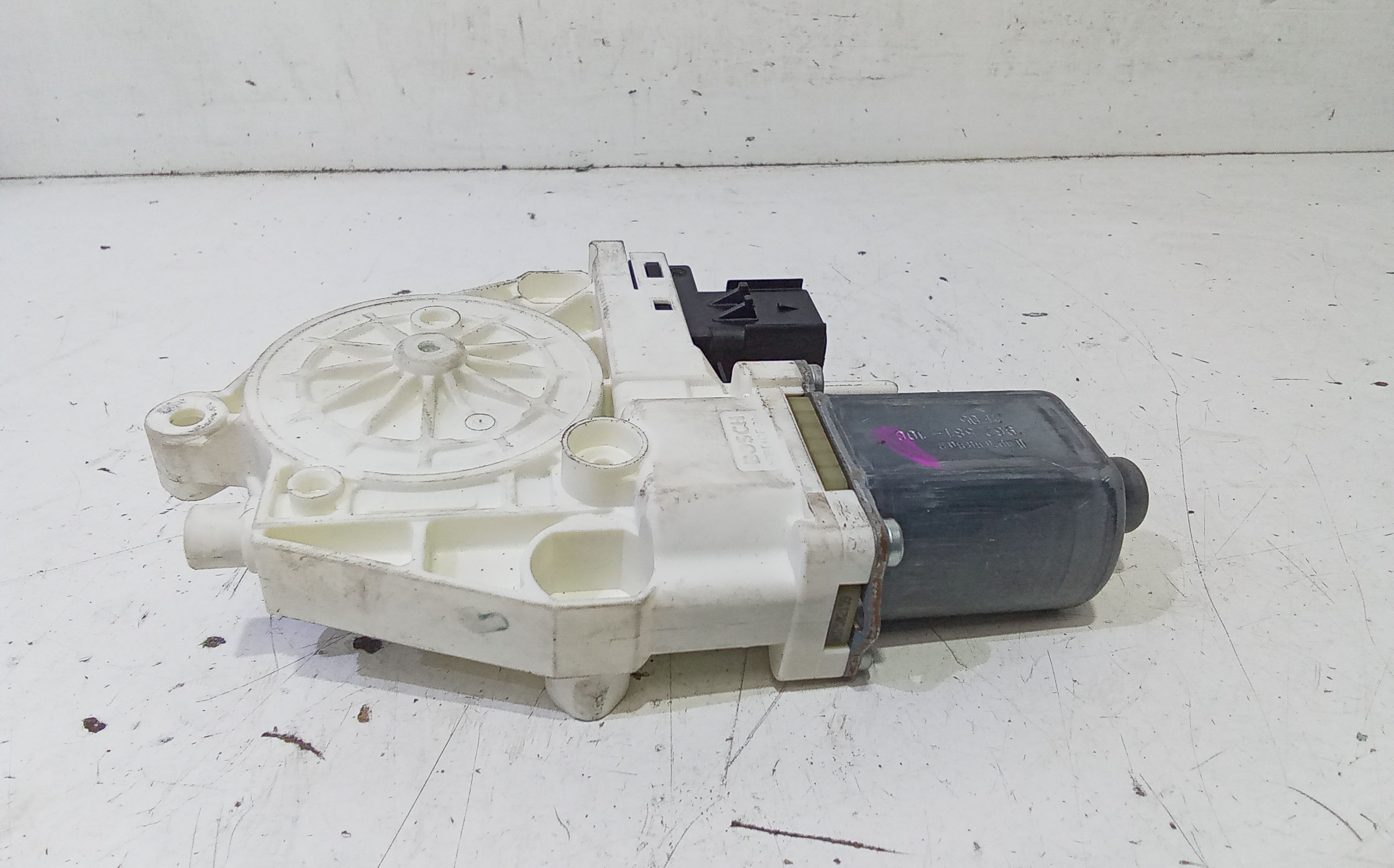 Motorino Alzacristallo Porta Ant. Sinistro K04589151AA Usato