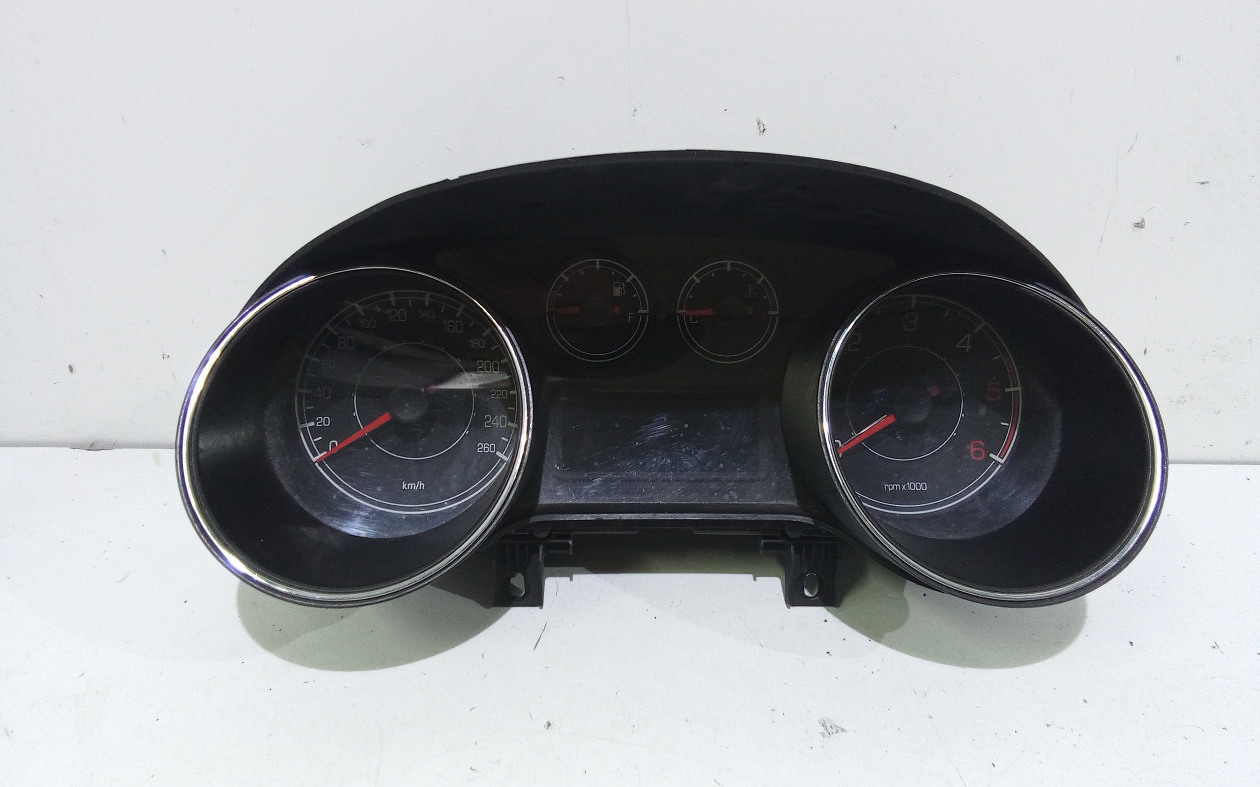 Quadro Portastrumenti Usato