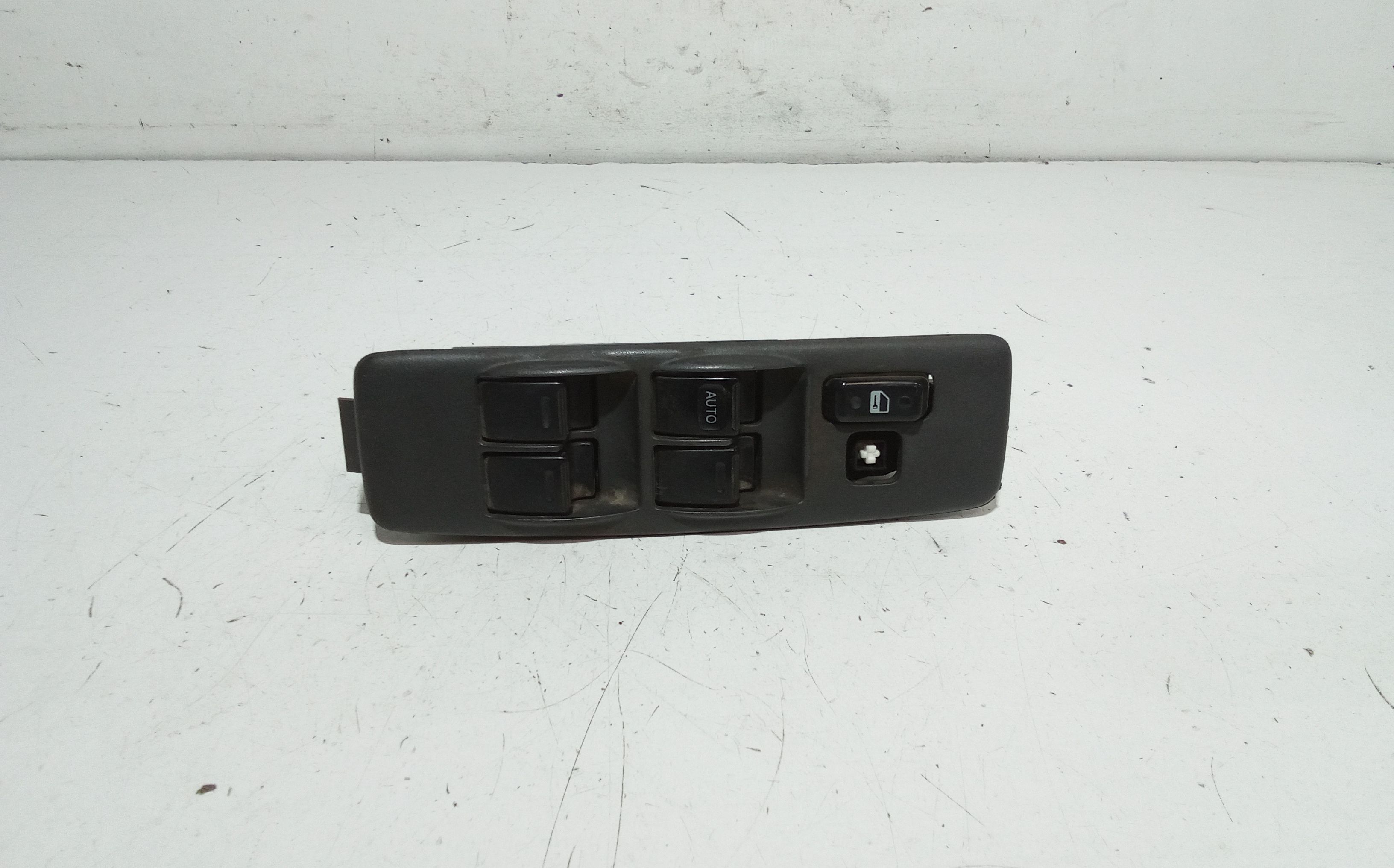 Interruttore Alzacristalli Porta Ant. Sinistro Usato