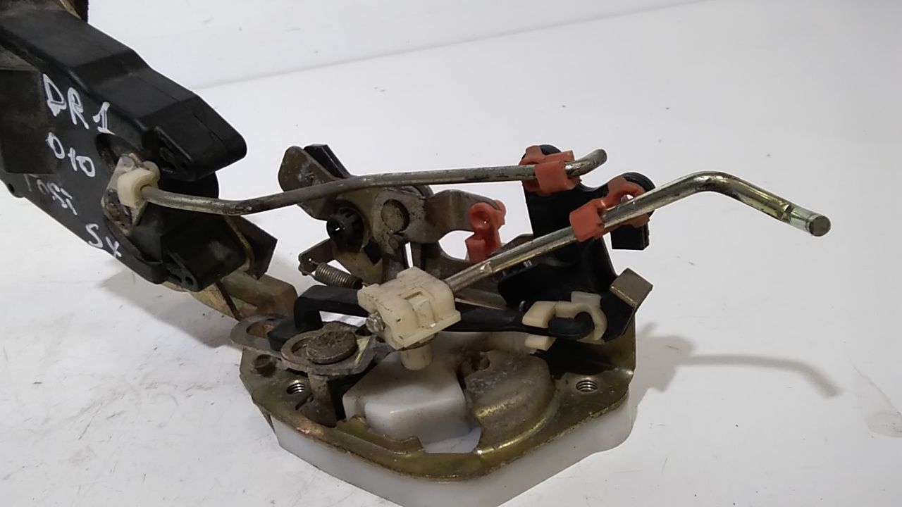 Serratura Porta Post. Sinistro D06173310B09 Usato