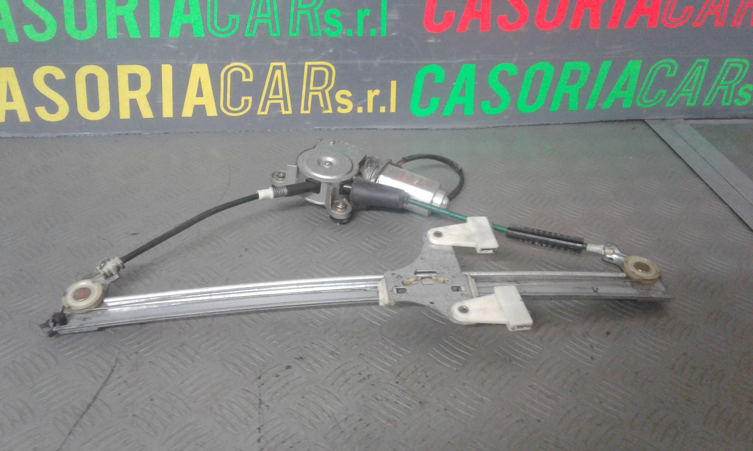 Alzacristallo Porta Ant. Sinistro 9206365 Usato