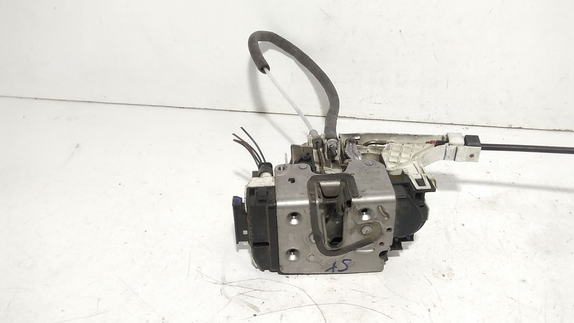 Serratura Porta Ant. Destro A9067201735 Usato