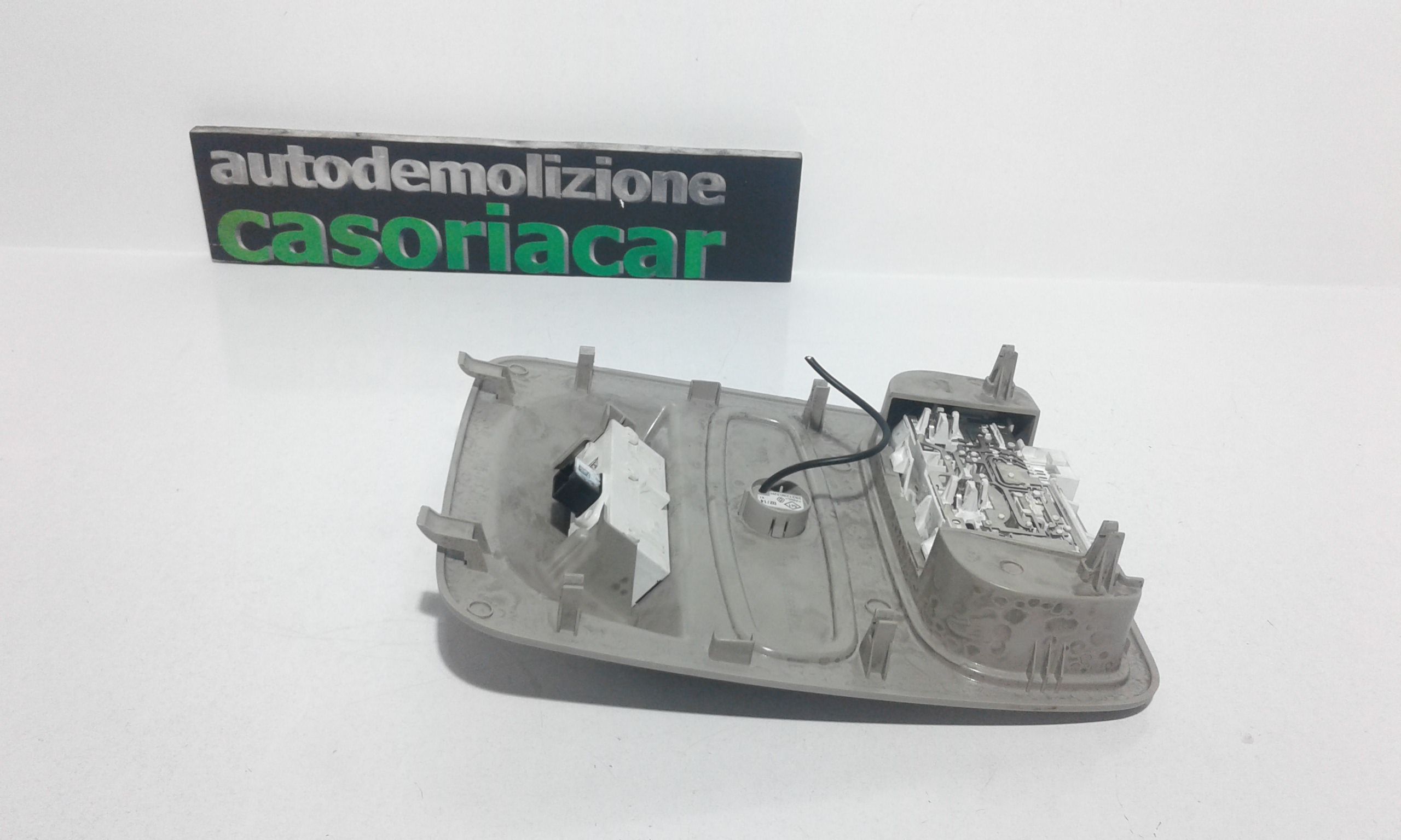 Luce Cortesia Ant. Tetto 264300231R Usato