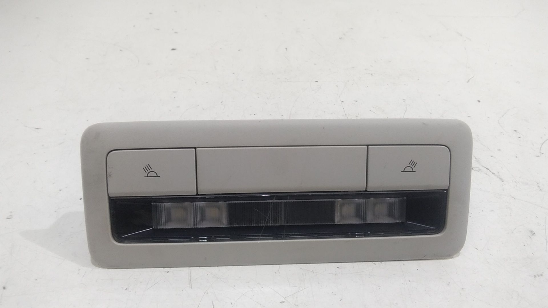 Luce Cortesia Centr. Tetto BCJH5131075 Usato