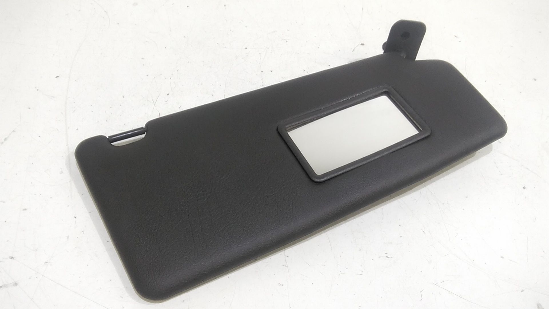 Aletta Parasole Parabrezza Destro 735295147 Usato