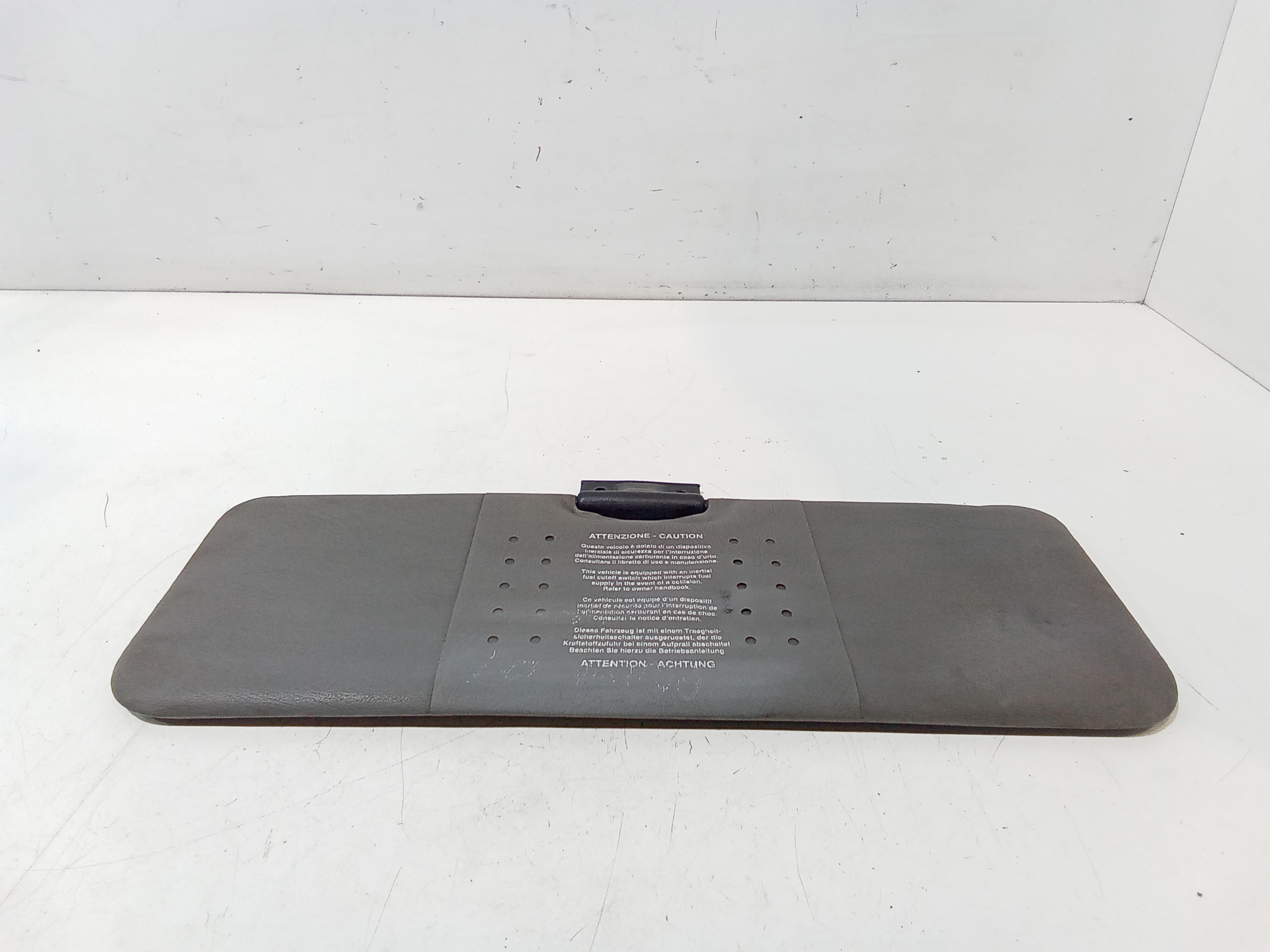 Aletta Parasole Parabrezza Sinistro 182427480 Usato