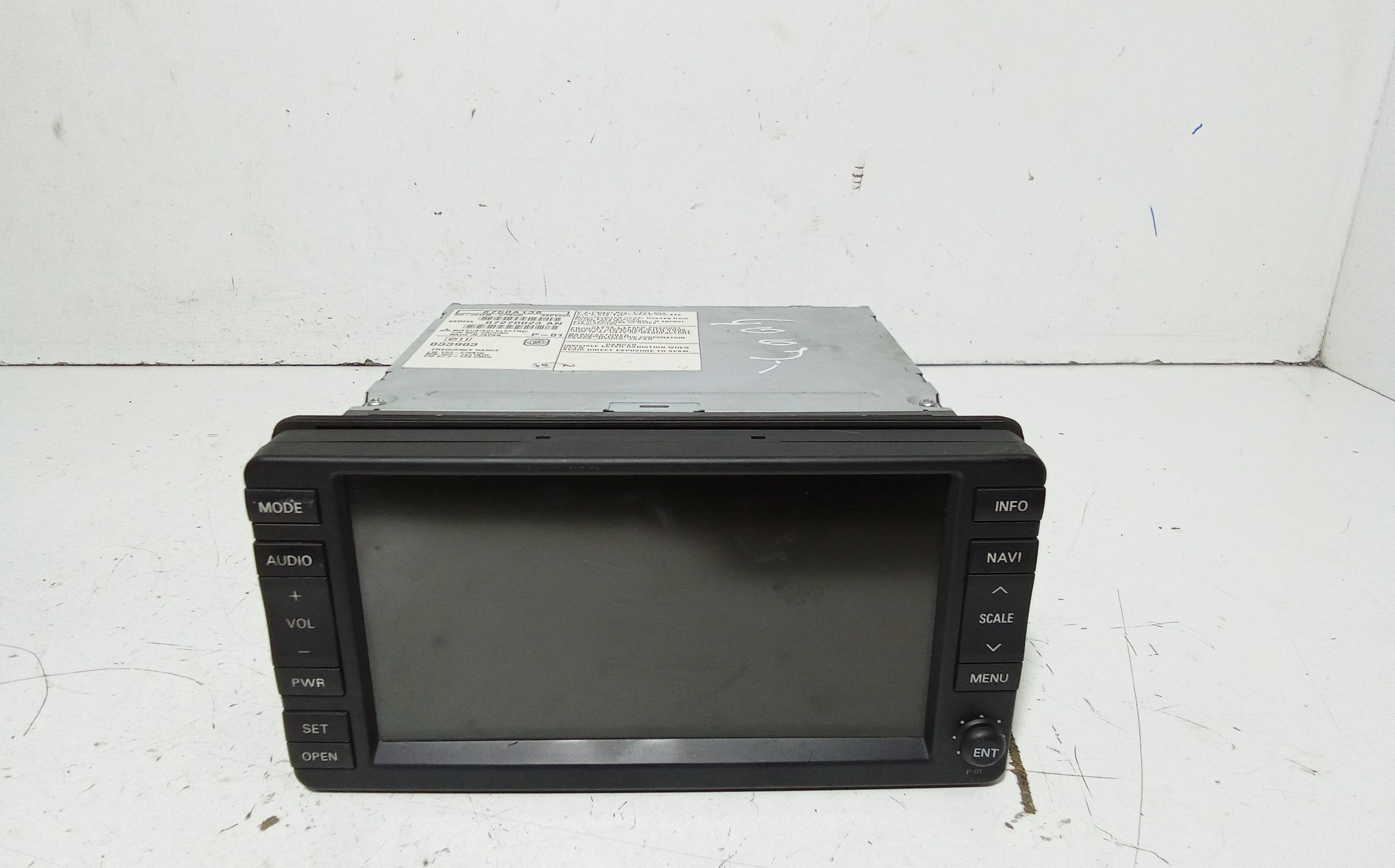 Radio C/sistema Di Navigatore Satellitare Usato