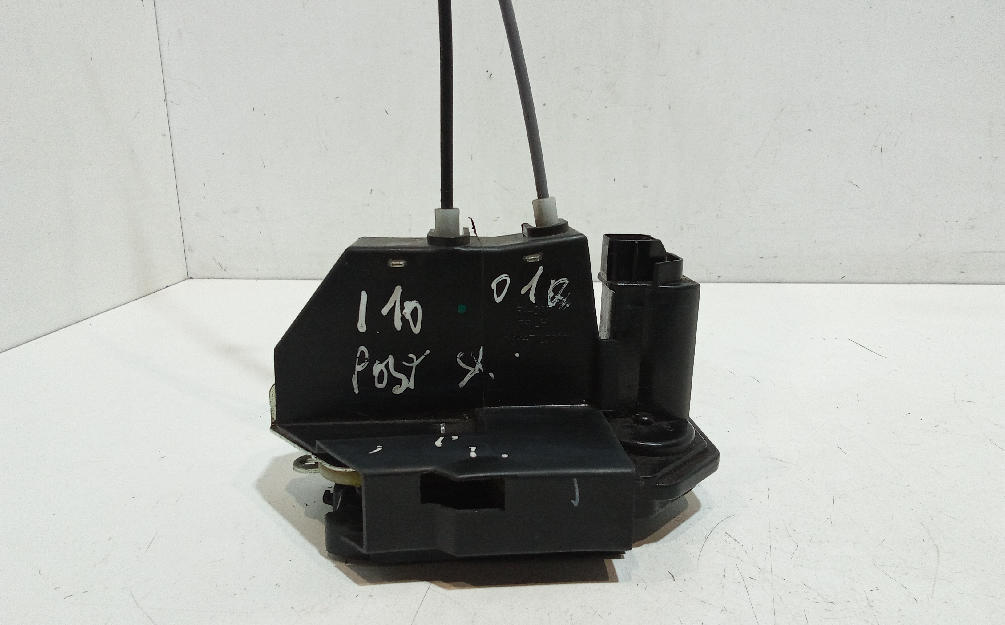 Serratura Porta Post. Sinistro 814100X001 Usato