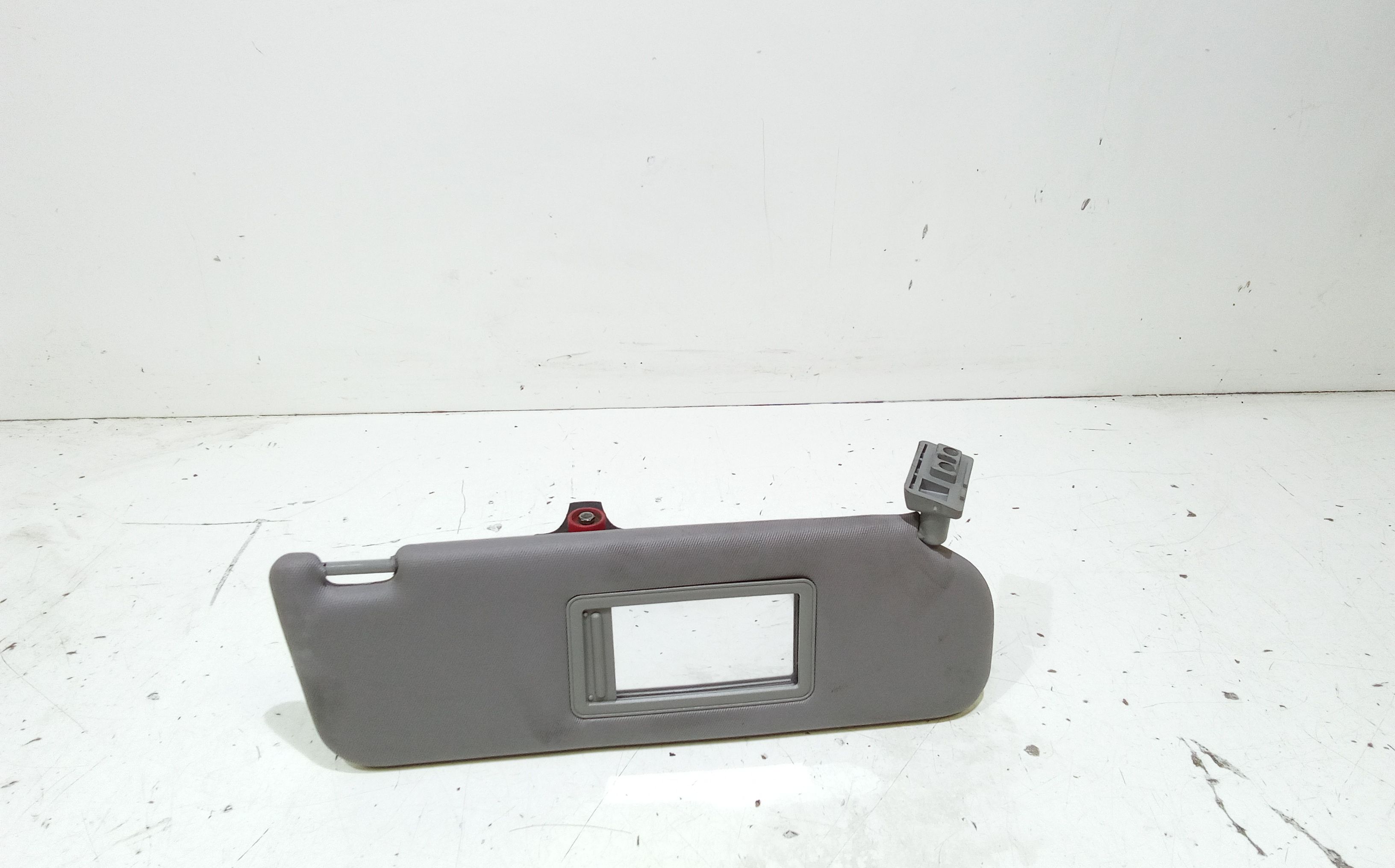 Aletta Parasole Parabrezza Destro 156038047 Usato