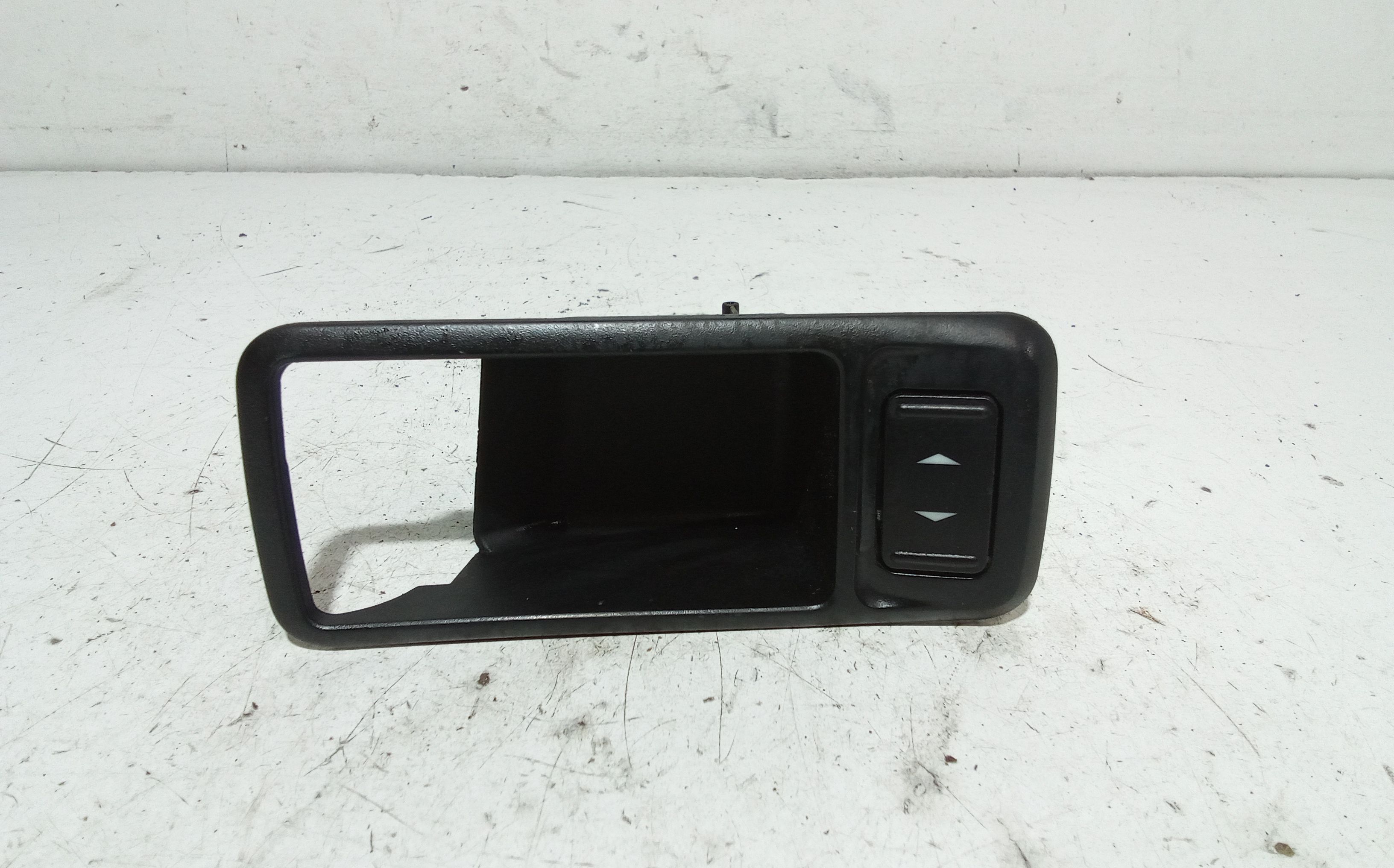 Interruttore Alzacristalli Porta Ant. Destro Usato