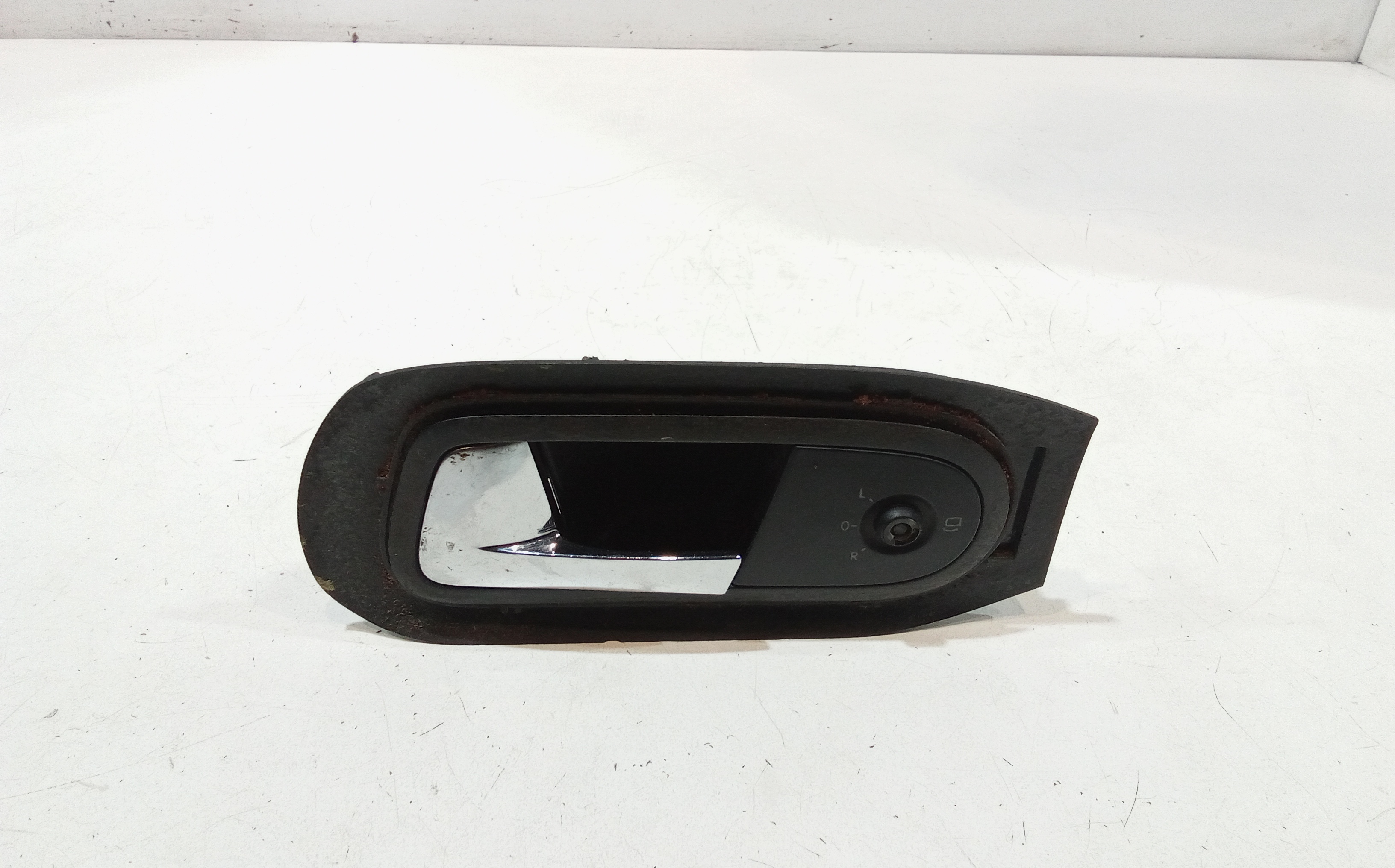 Maniglia Int. Apertura Porta Ant. Sinistro Usato