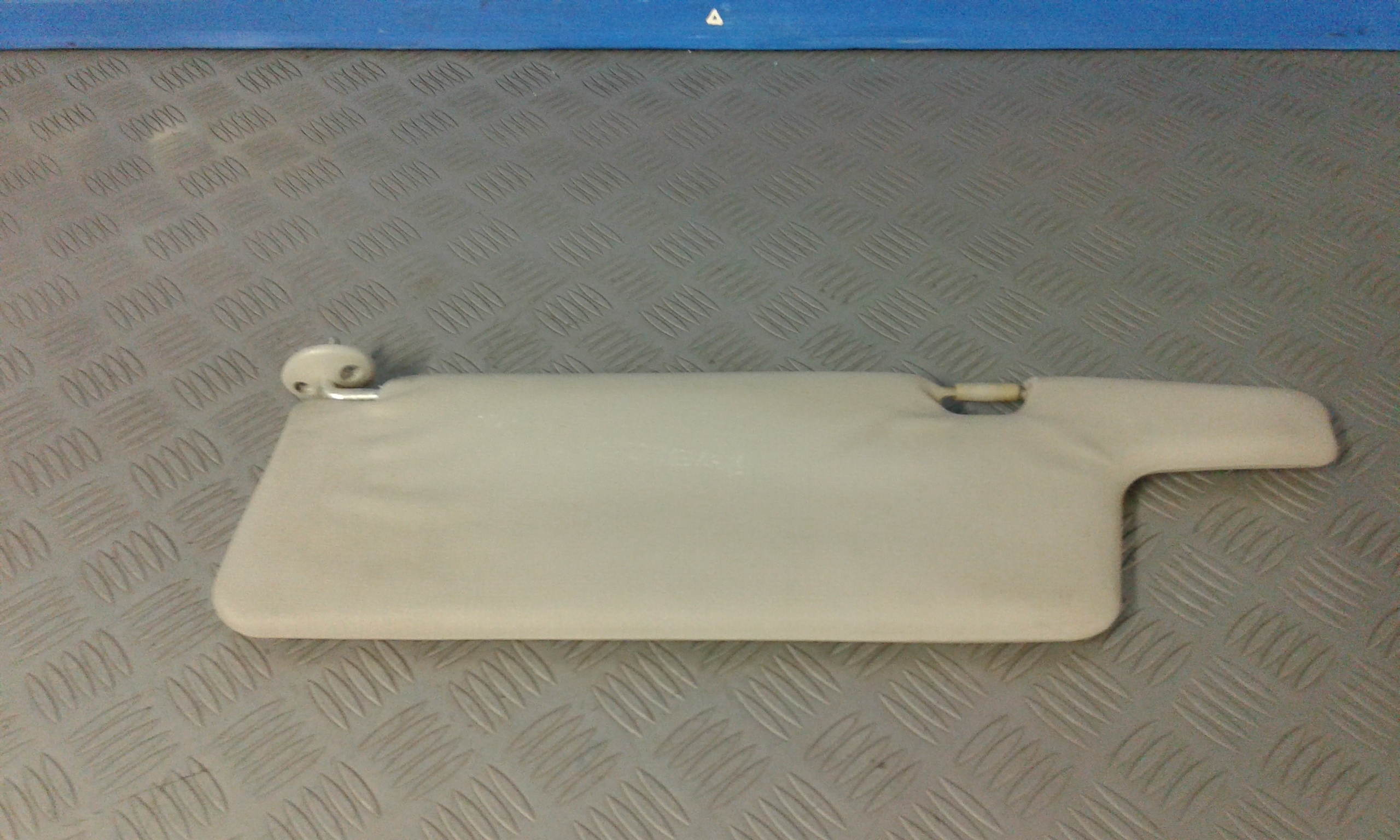 Aletta Parasole Parabrezza Sinistro Usato