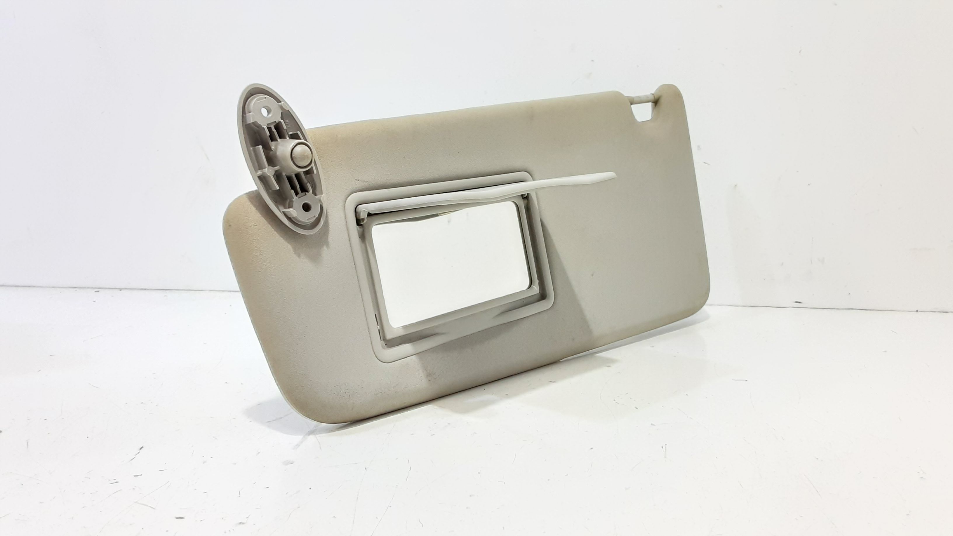 Aletta Parasole Parabrezza Sinistro 1599321 Usato