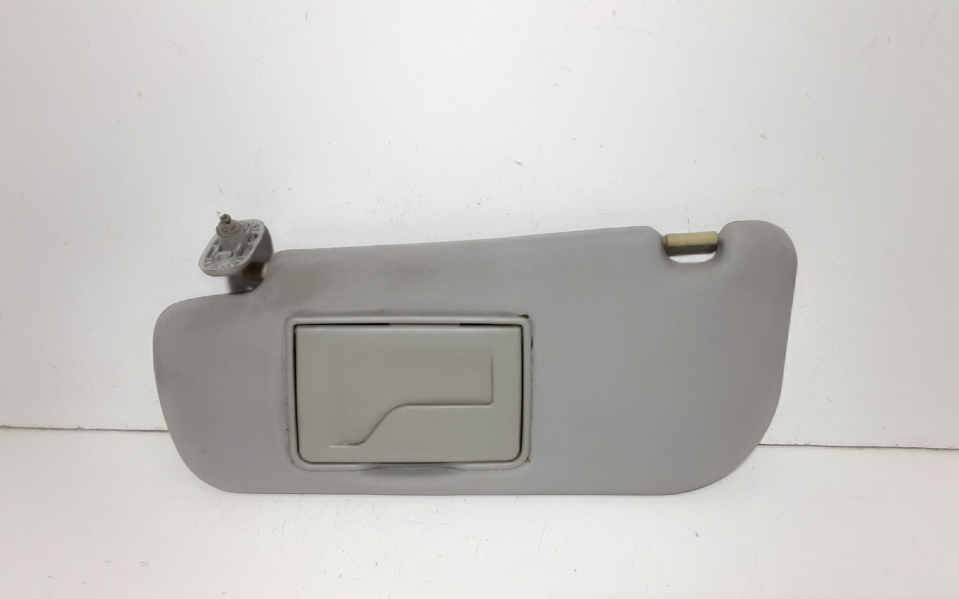 Aletta Parasole Parabrezza Sinistro 8521007130MG Usato