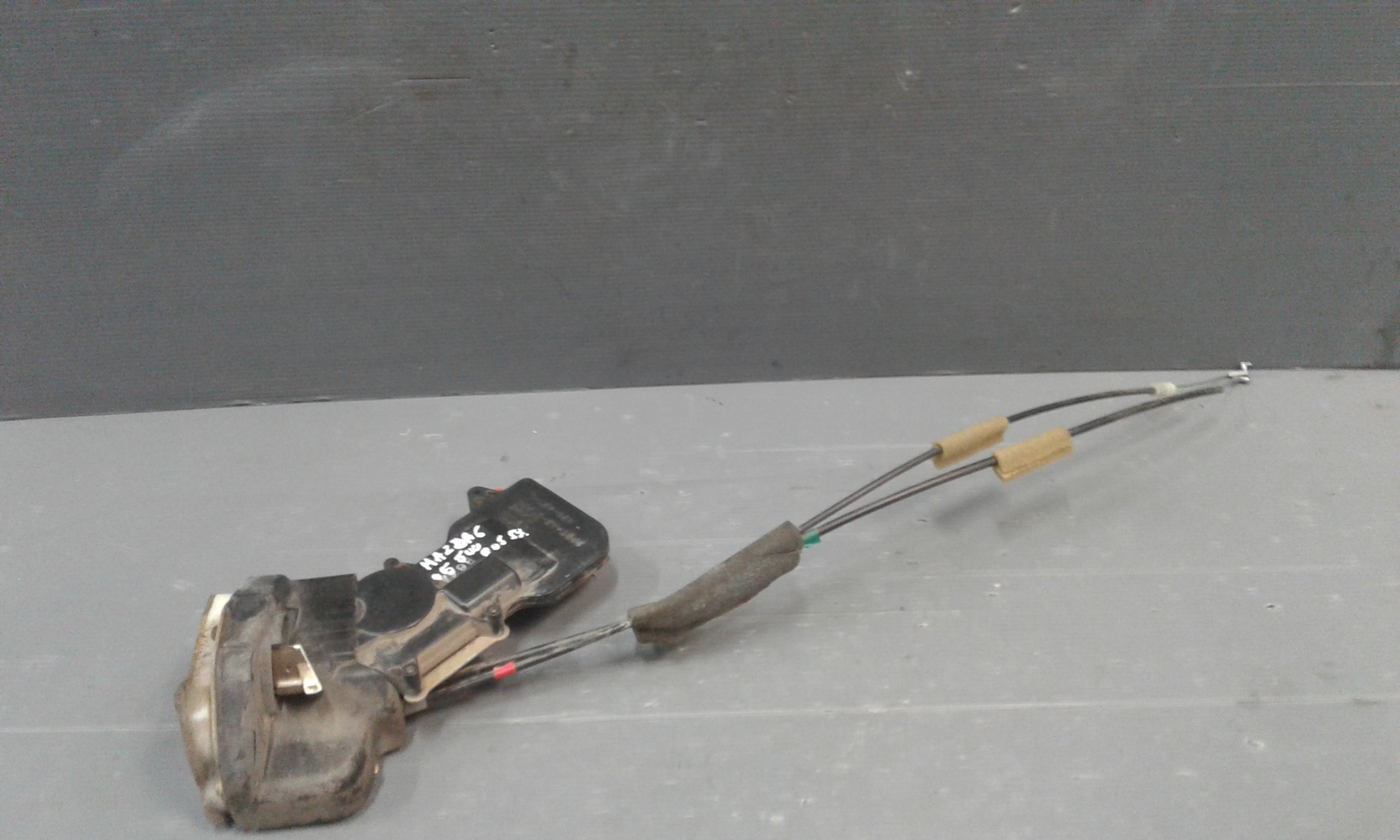 Serratura Porta Post. Sinistro GJ6A73310G Usato