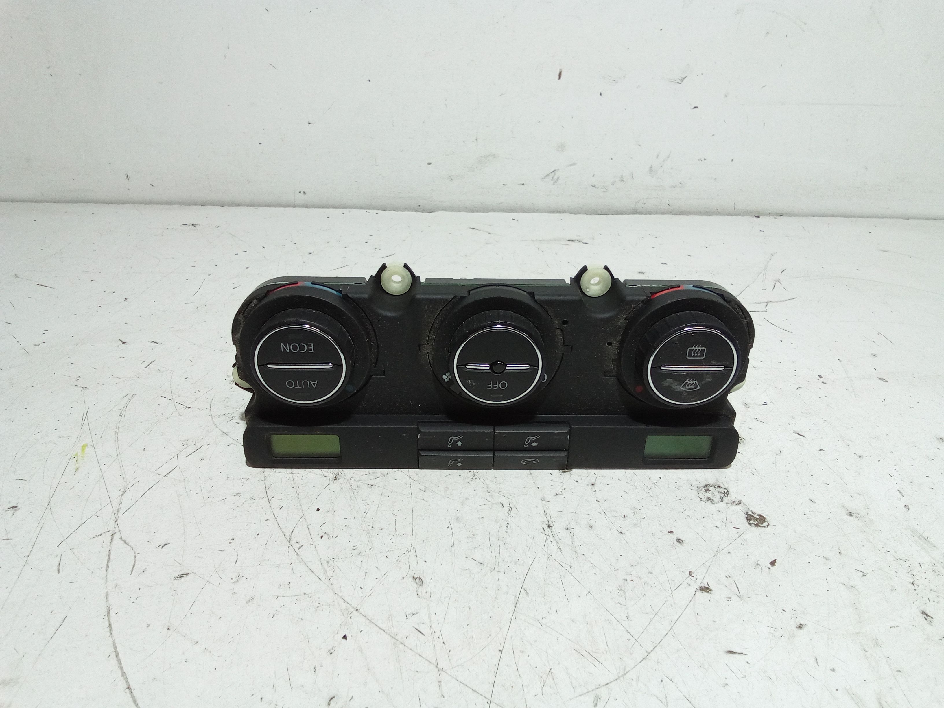 Blocco Comando Climatizzazione 1K0819047CHWHS Usato