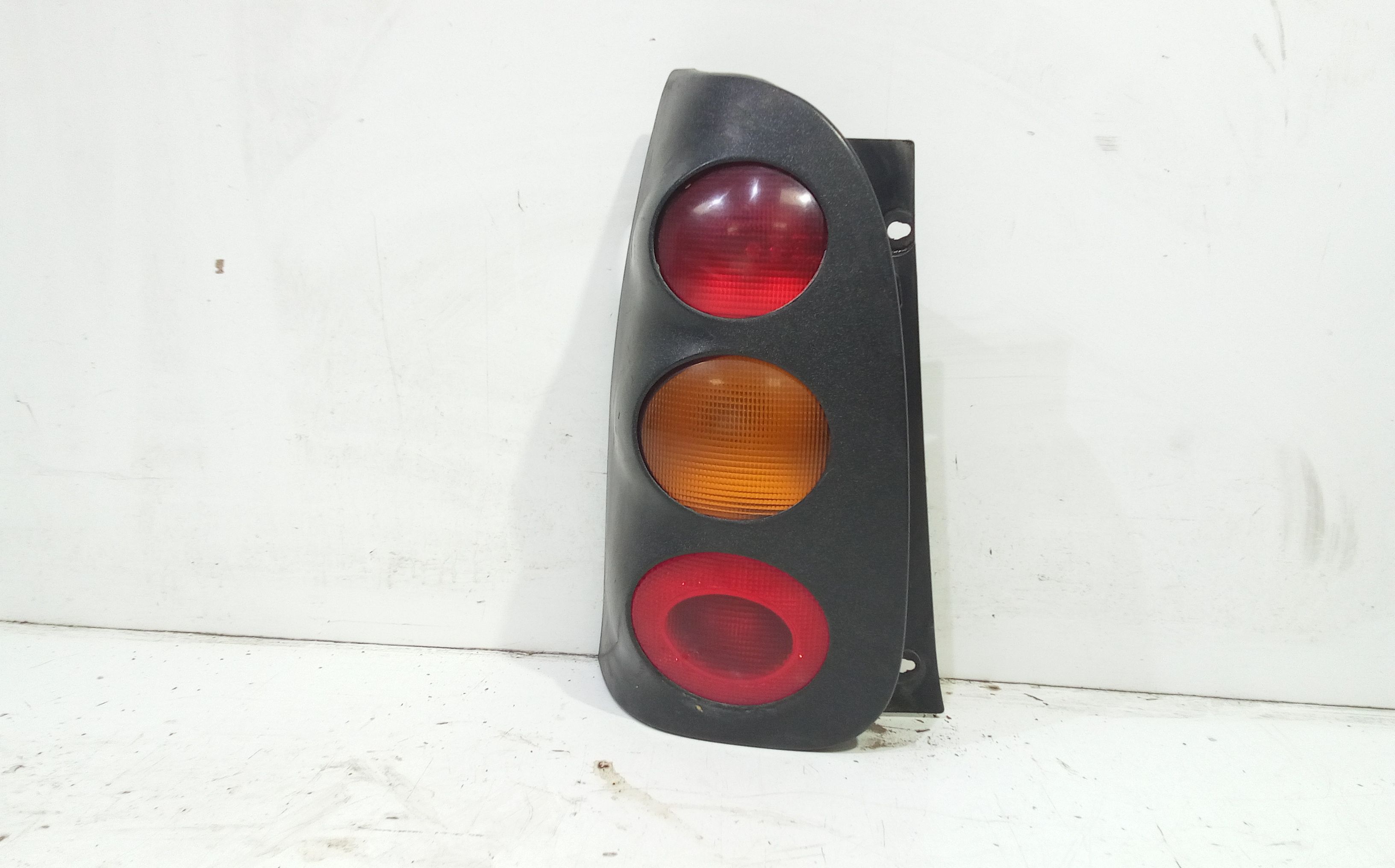 Fanale Post. Sinistro A4539062700 Usato