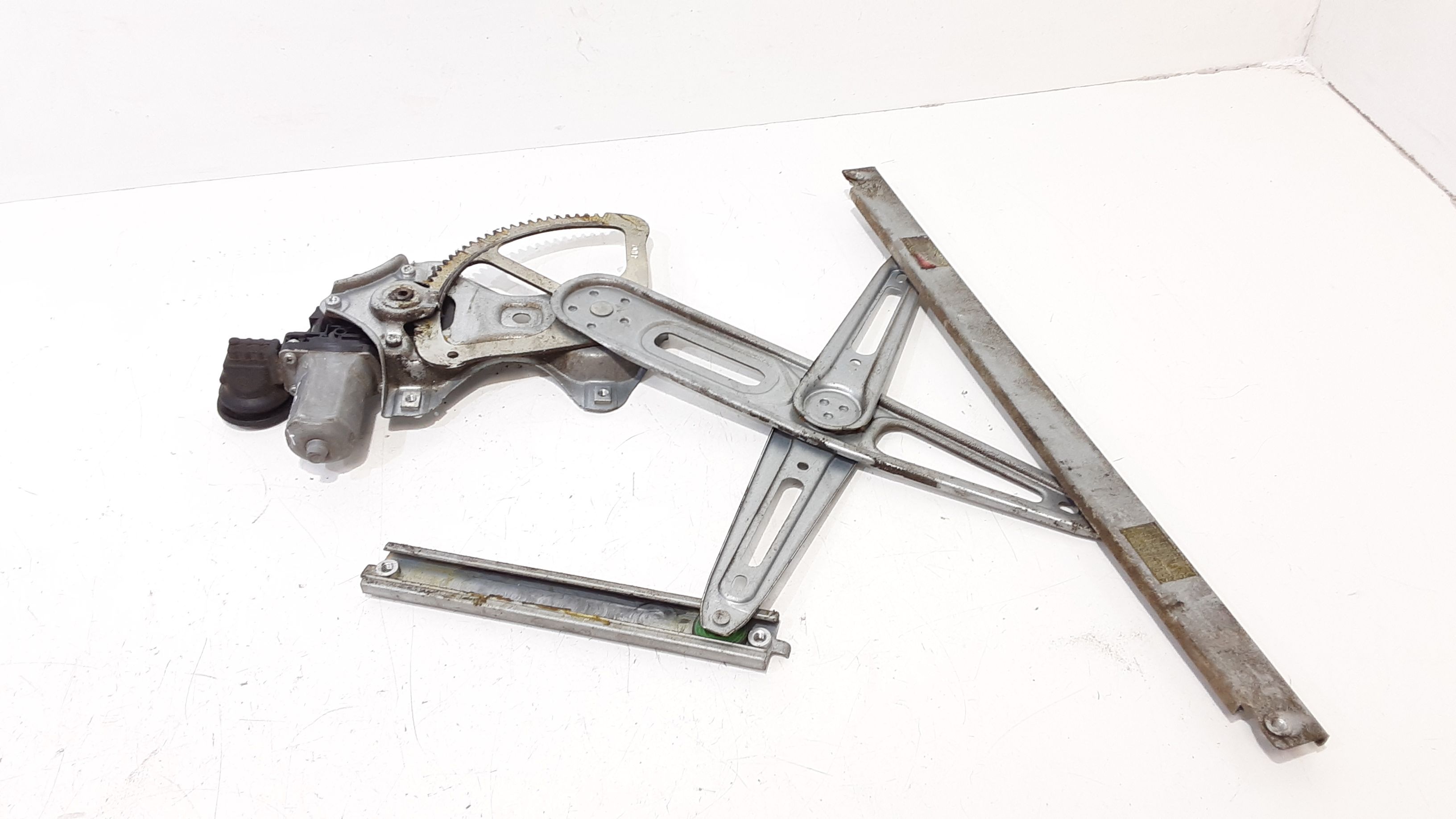 Alzacristallo Porta Ant. Destro Usato