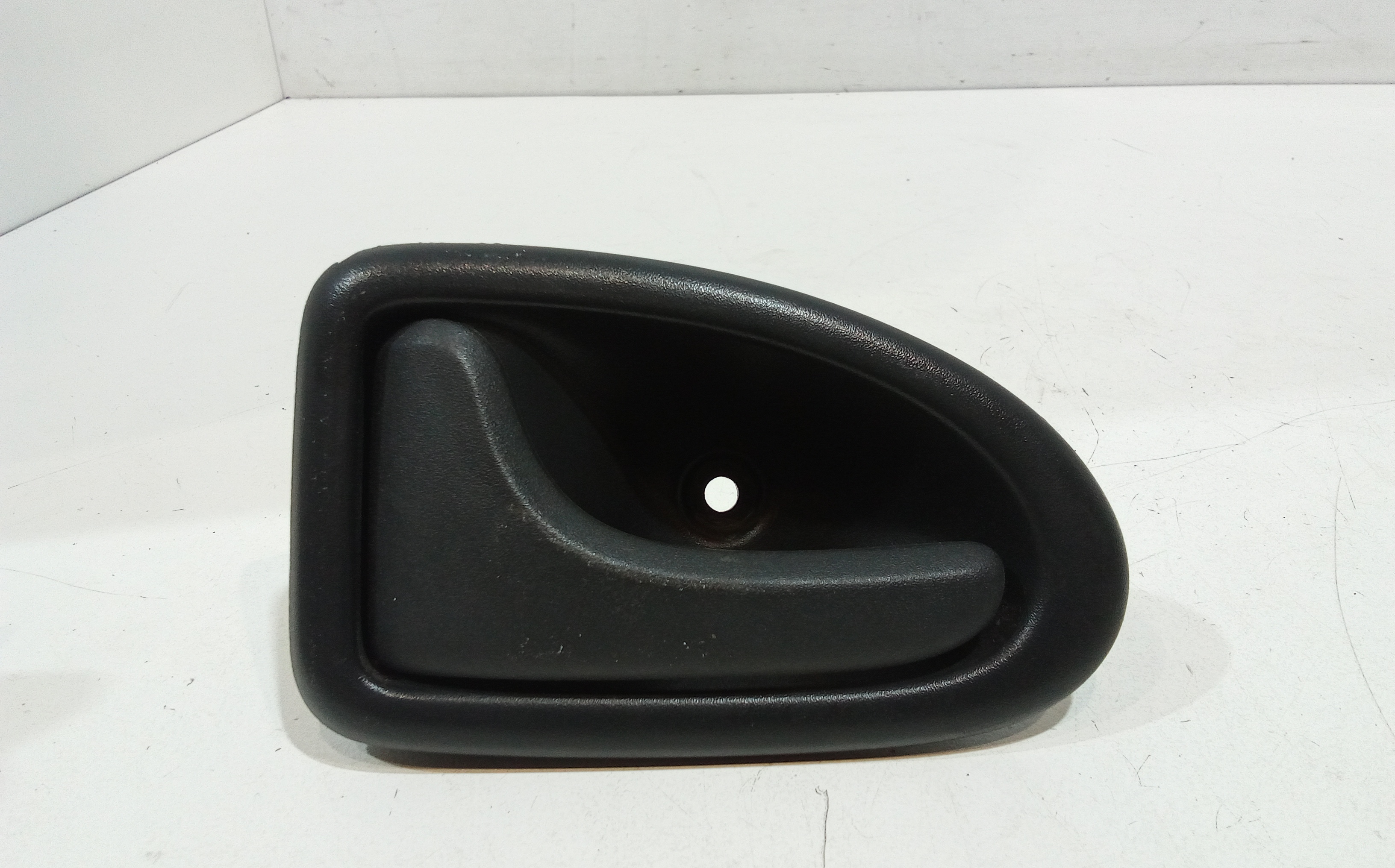 Maniglia Int. Apertura Porta Ant. Sinistro 8200730861 Usato