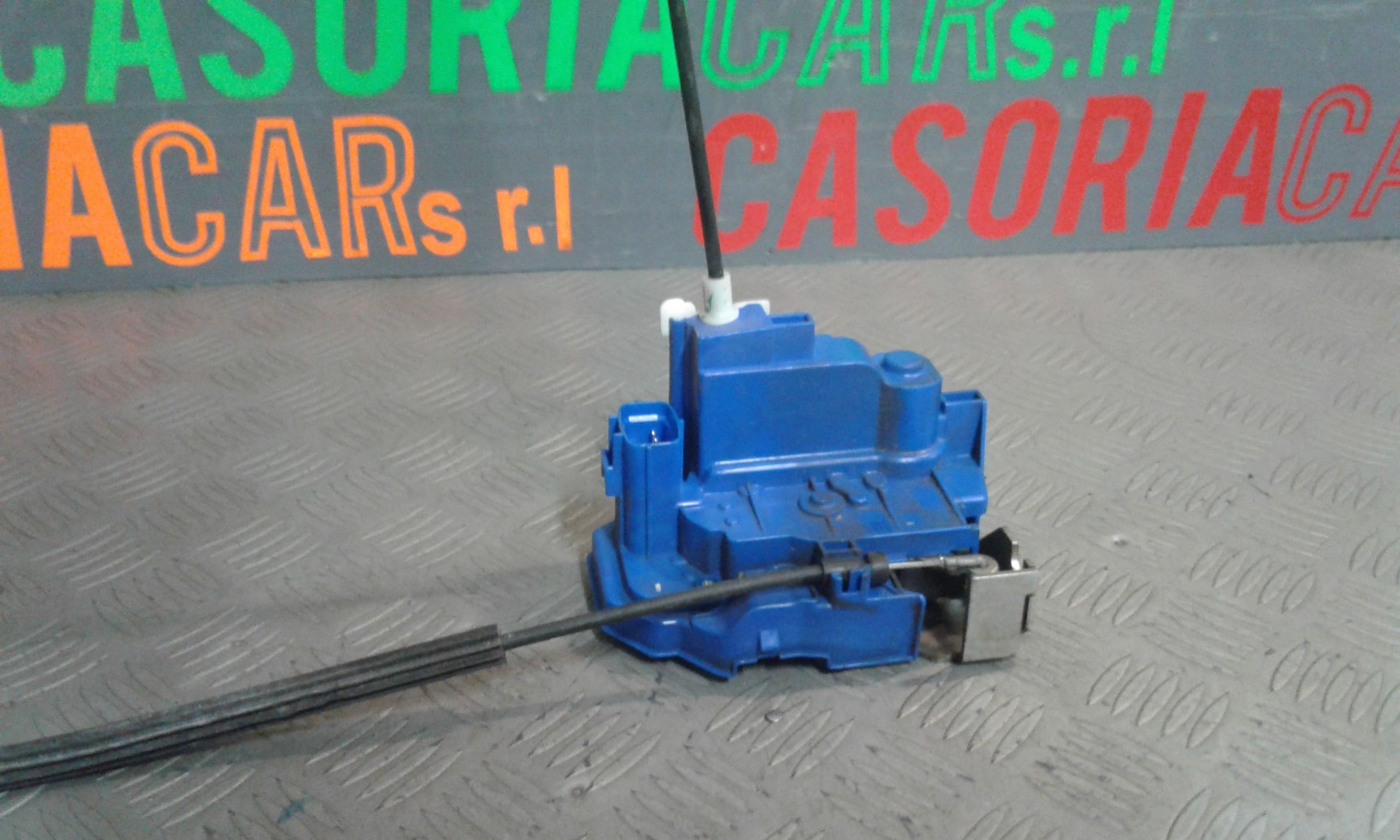 Serratura Porta Ant. Destro 52018118 Usato