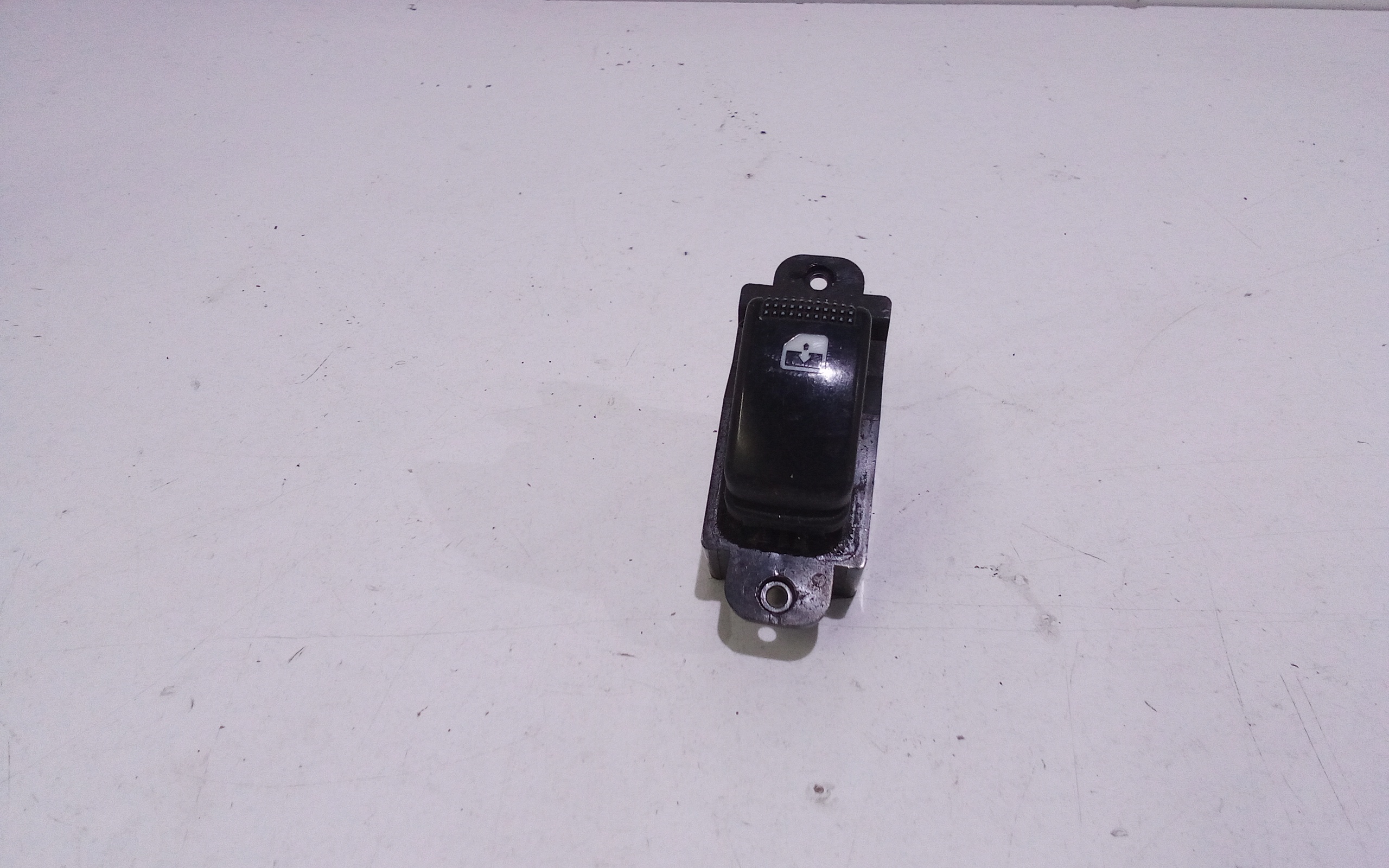 Interruttore Alzacristalli Porta Ant. Destro Usato