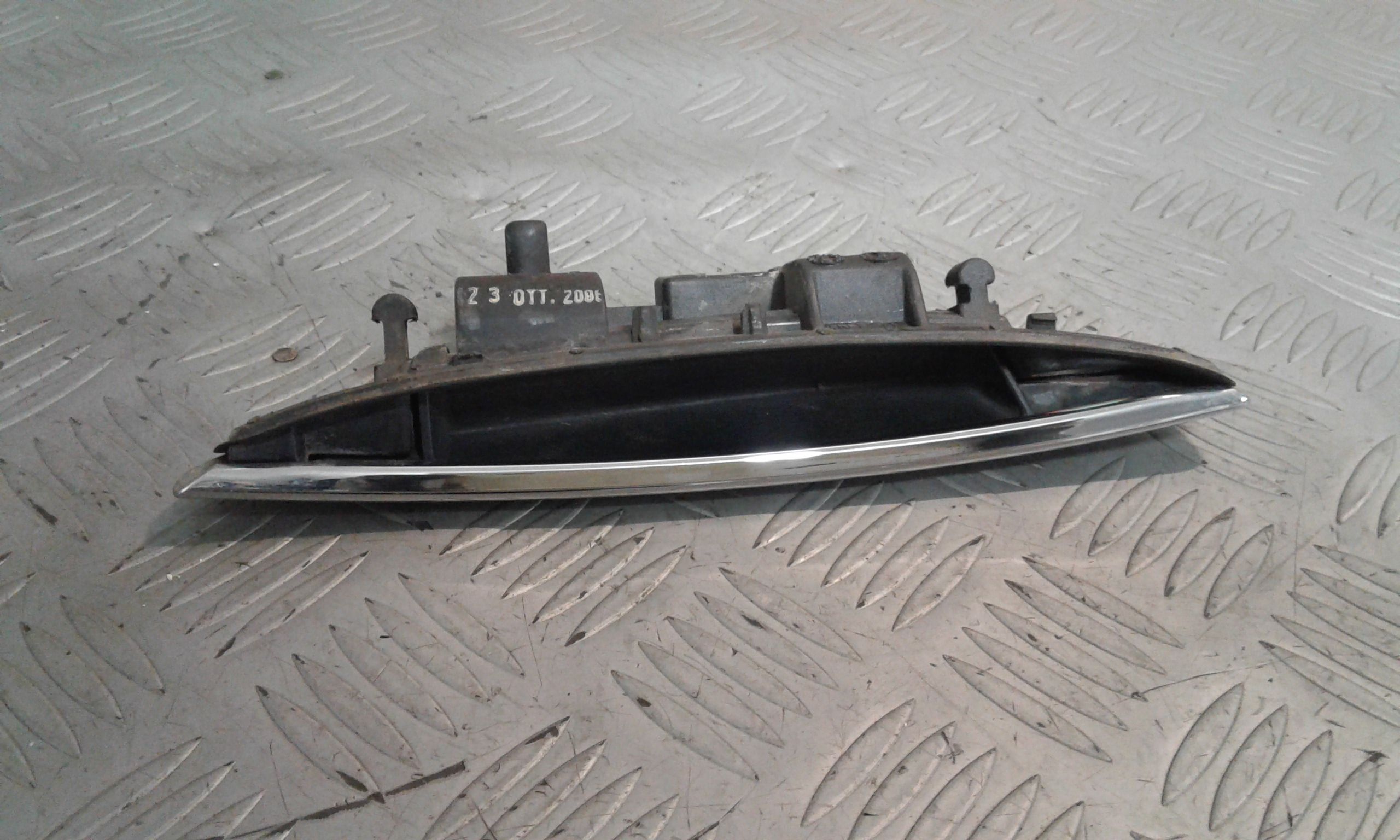 Maniglia Porta Ant. Destro 735402346 Usato