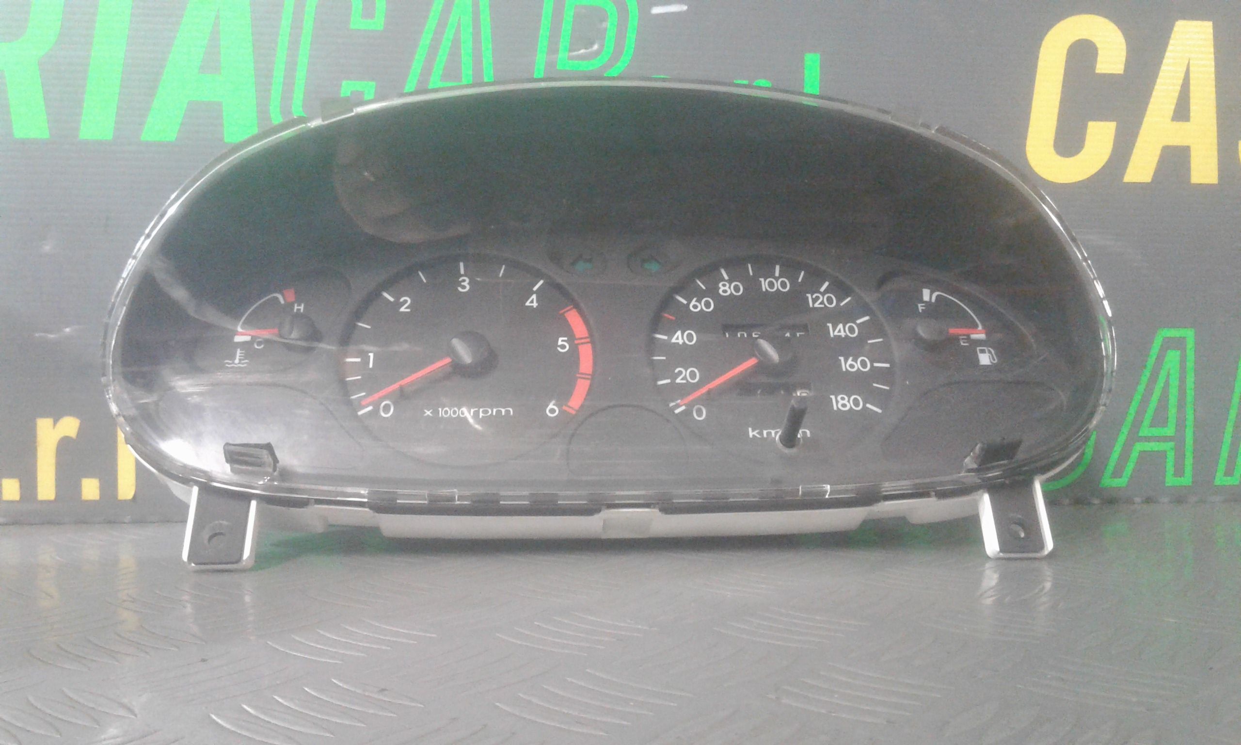 Quadro Portastrumenti Usato